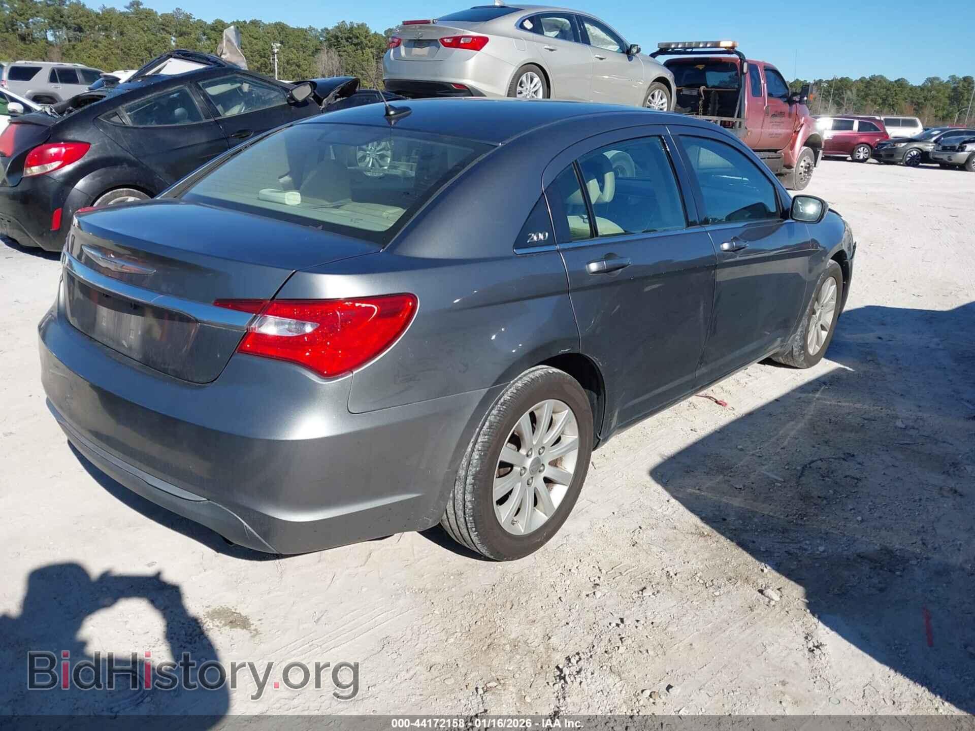 2013 CHRYSLER 200 - VIN: 1C3CCBBB1DN570018 - Фото 4