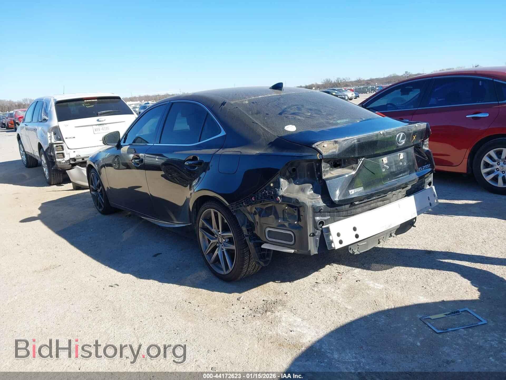 2017 LEXUS IS 200T - VIN: JTHBA1D29H5040520 - Фото 3