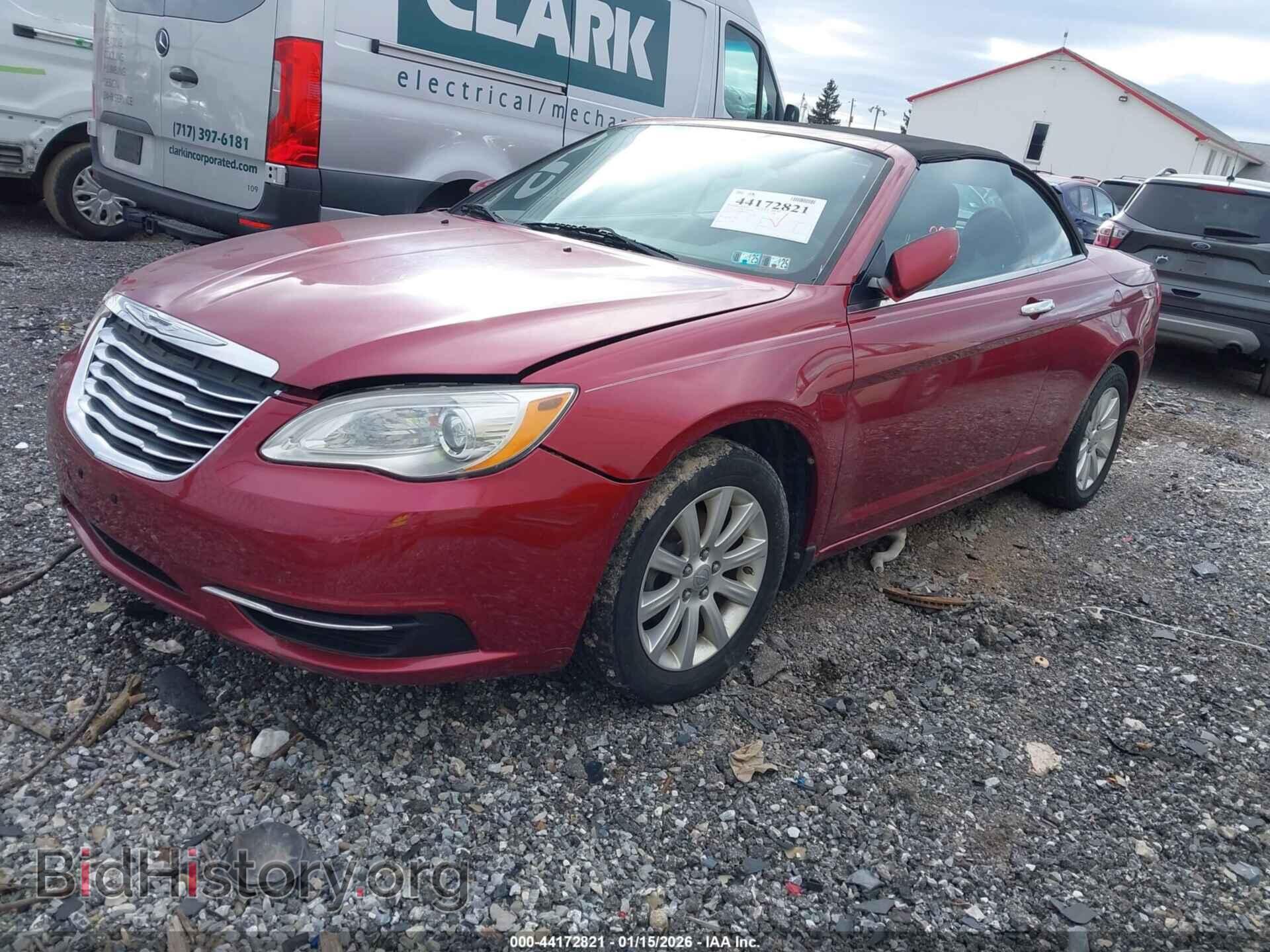 2011 CHRYSLER 200 - VIN: 1C3BC2EB0BN539525 - Фото 2