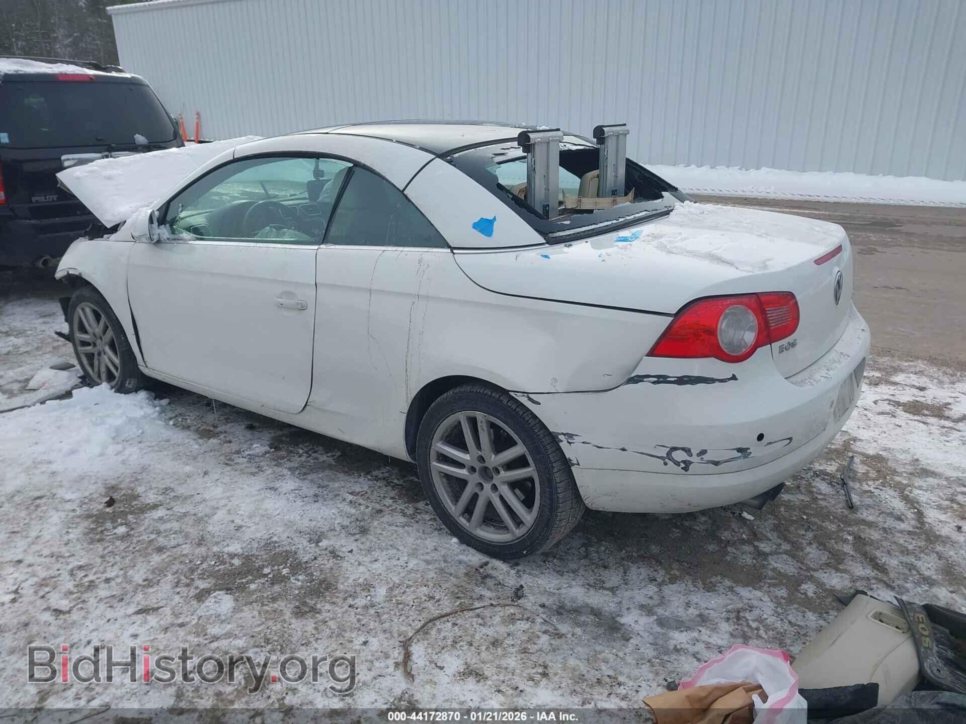 2008 VOLKSWAGEN EOS - VIN: WVWFA71F88V011989 - Фото 3
