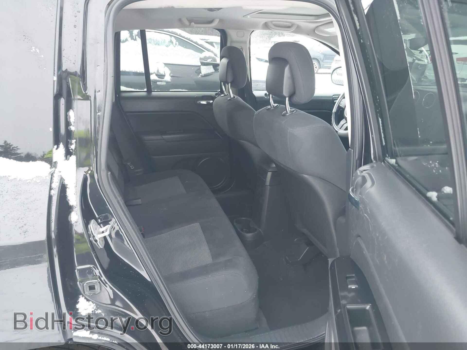 2011 JEEP COMPASS - VIN: 1J4NF1FB3BD149852 - Photo 8