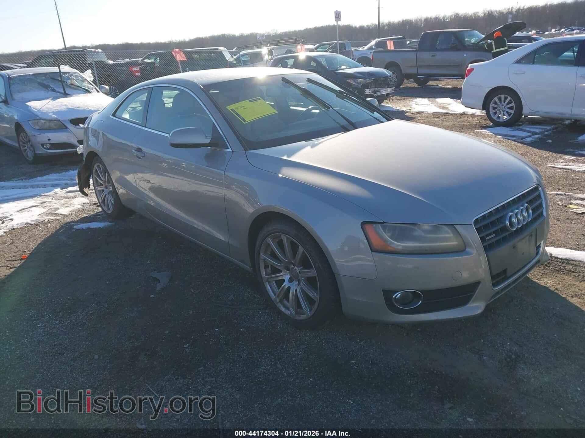 Photo WAUVFAFR4BA038275 - AUDI A5 2011