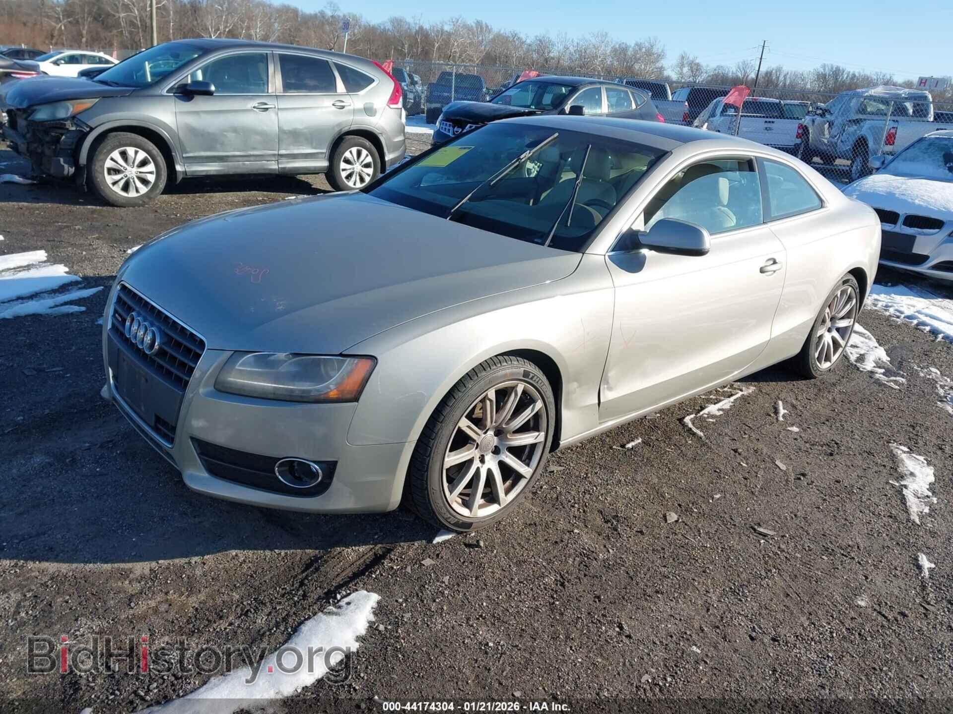 2011 AUDI A5 - VIN: WAUVFAFR4BA038275 - Фото 2