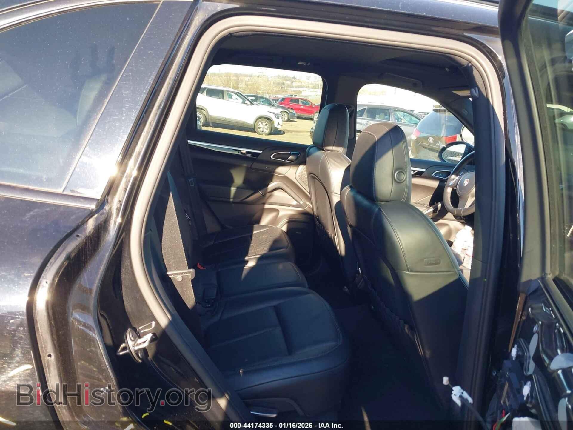 2012 PORSCHE CAYENNE - VIN: WP1AA2A28CLA07308 - Фото 8