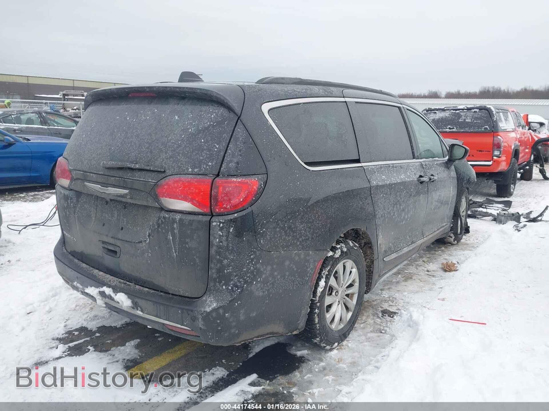 2017 CHRYSLER PACIFICA - VIN: 2C4RC1BG8HR705077 - Фото 4