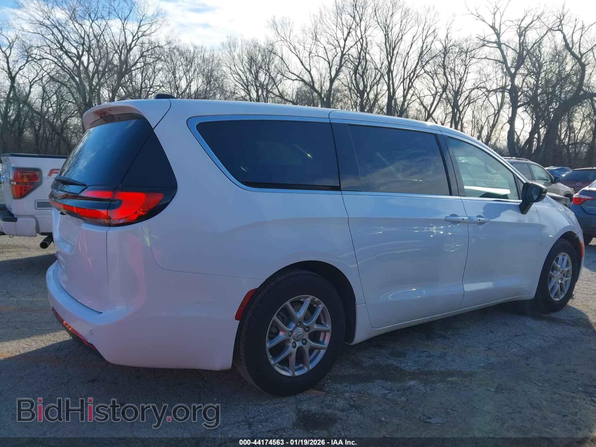 2026 CHRYSLER PACIFICA - VIN: 2C4RC1BG8TR194074 - Photo 13