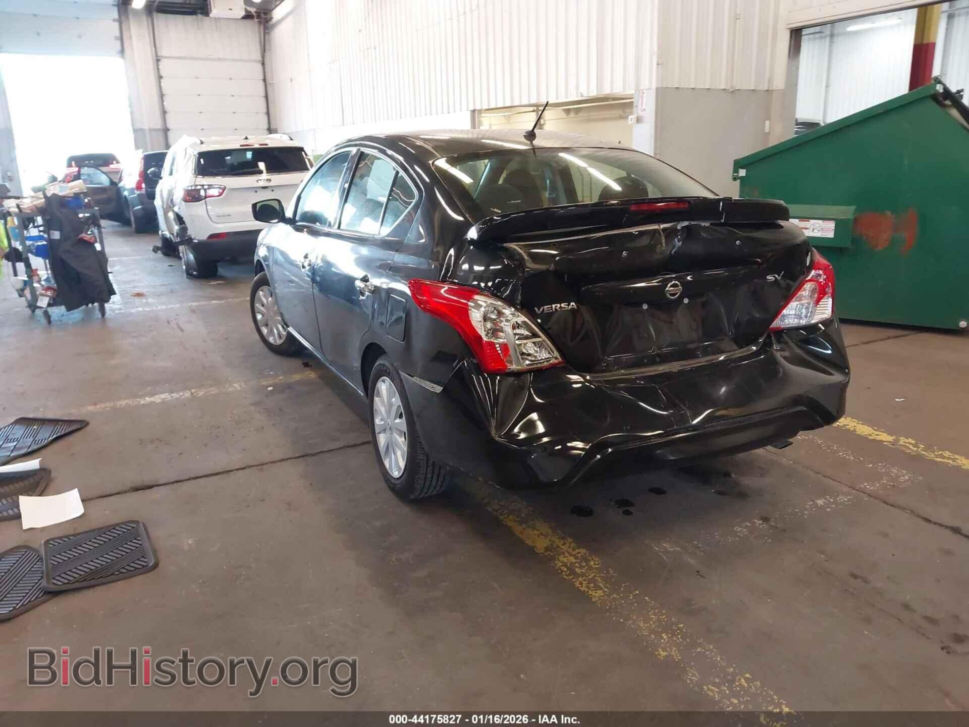 2019 NISSAN VERSA - VIN: 3N1CN7AP3KL867338 - Фото 3