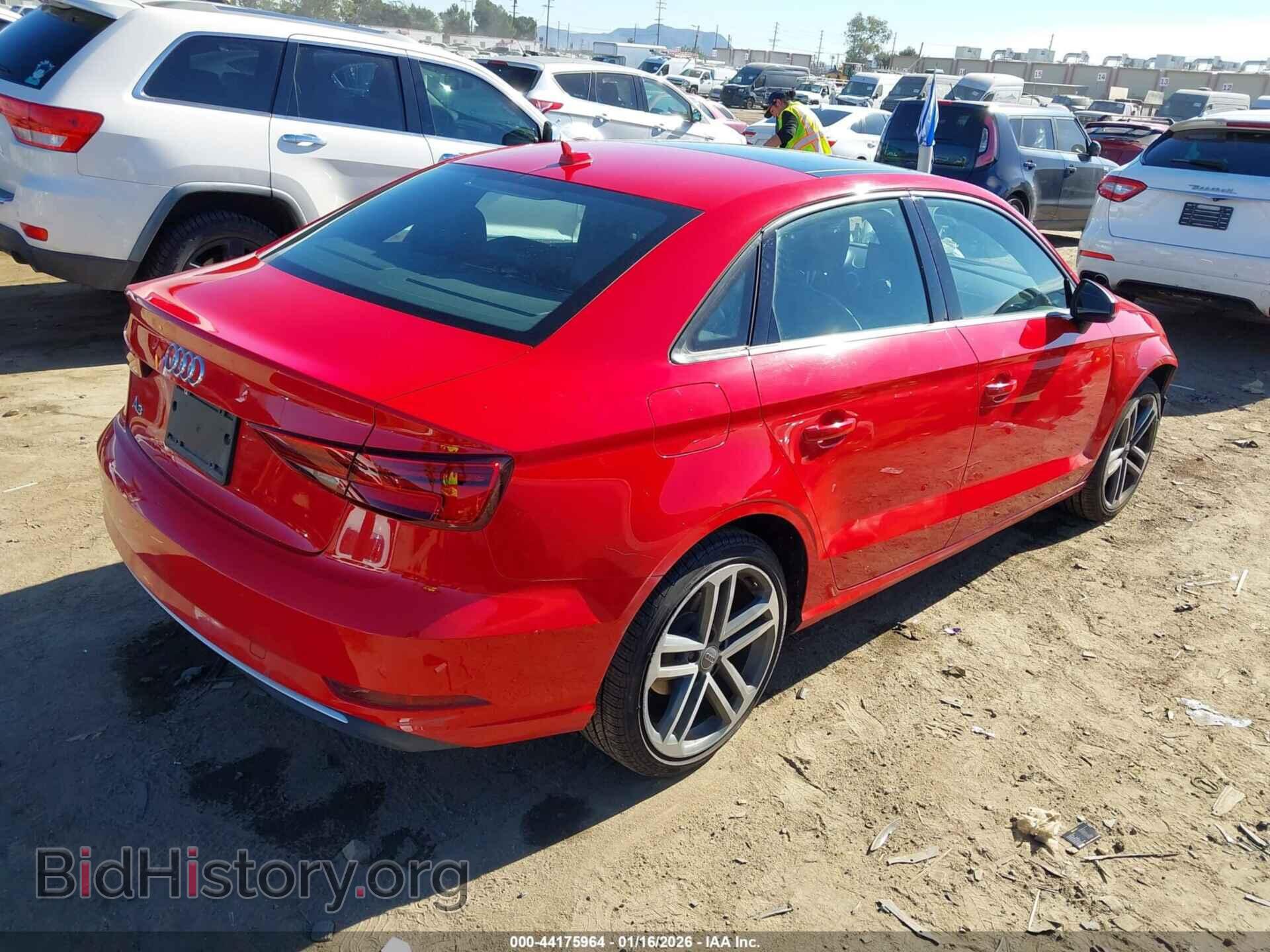 2018 AUDI A3 - VIN: WAUAUGFF9J1042981 - Фото 4
