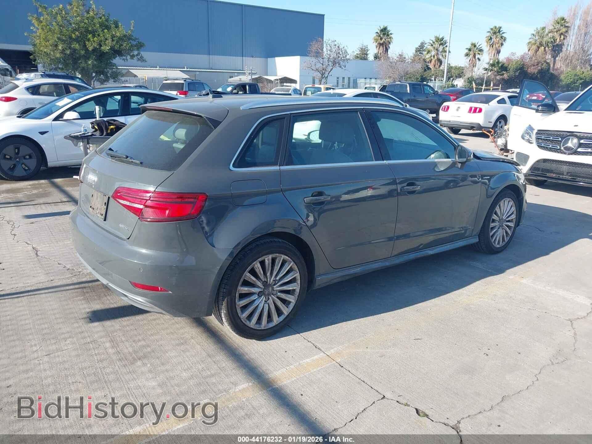 2017 AUDI A3 E-TRON - VIN: WAUTPBFF7HA135303 - Фото 4