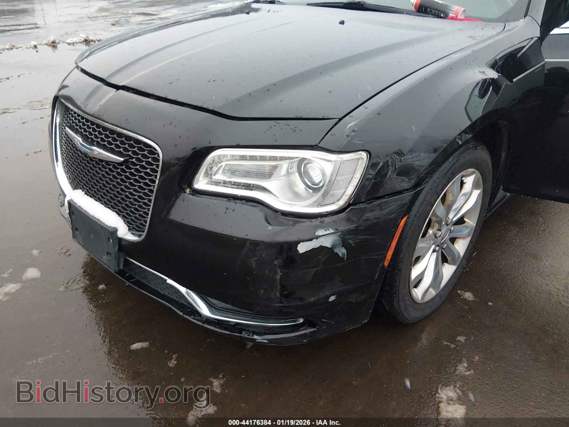 2017 CHRYSLER 300C - VIN: 2C3CCAKG0HH653654 - Фото 6