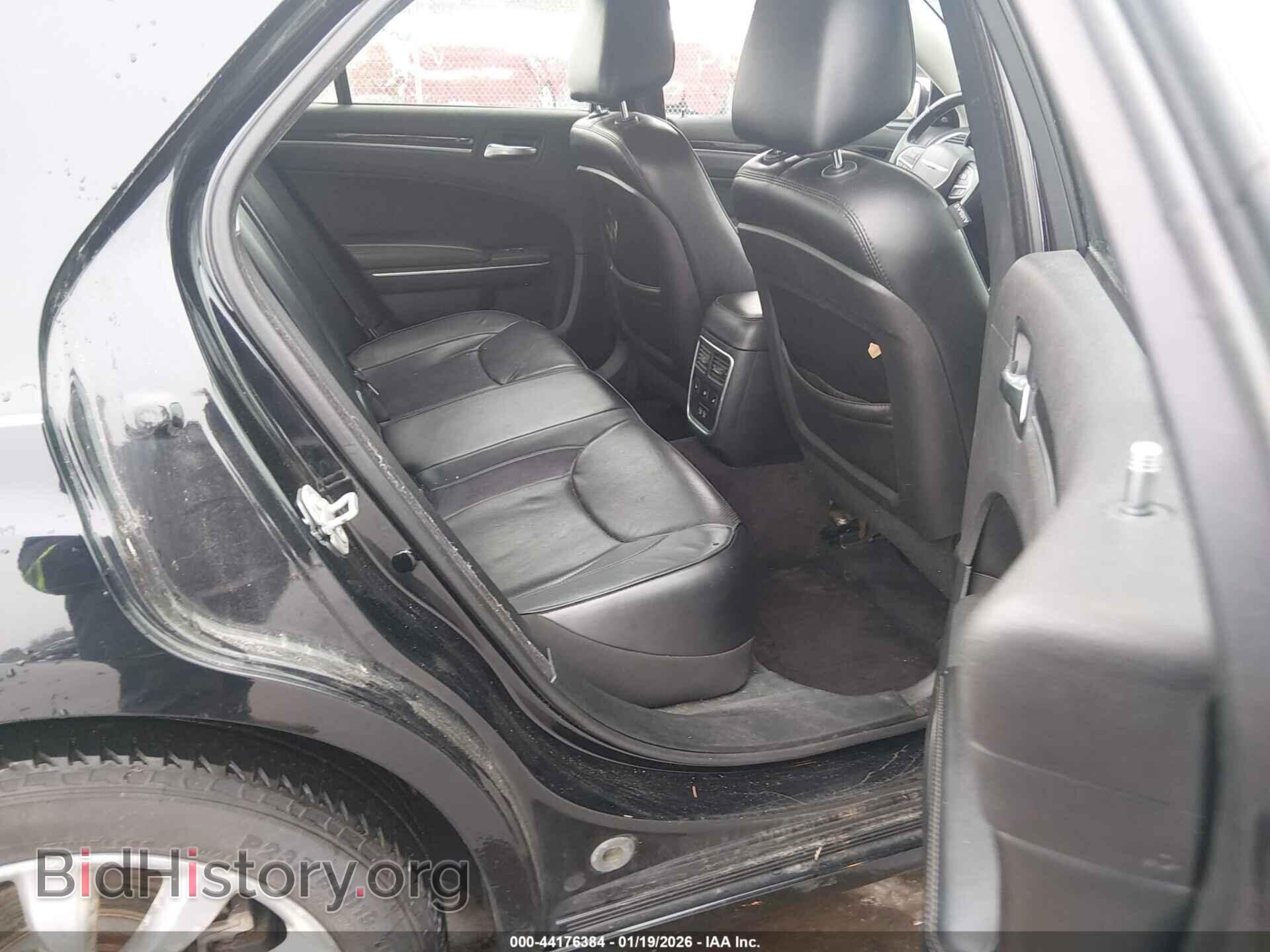 2017 CHRYSLER 300C - VIN: 2C3CCAKG0HH653654 - Фото 8