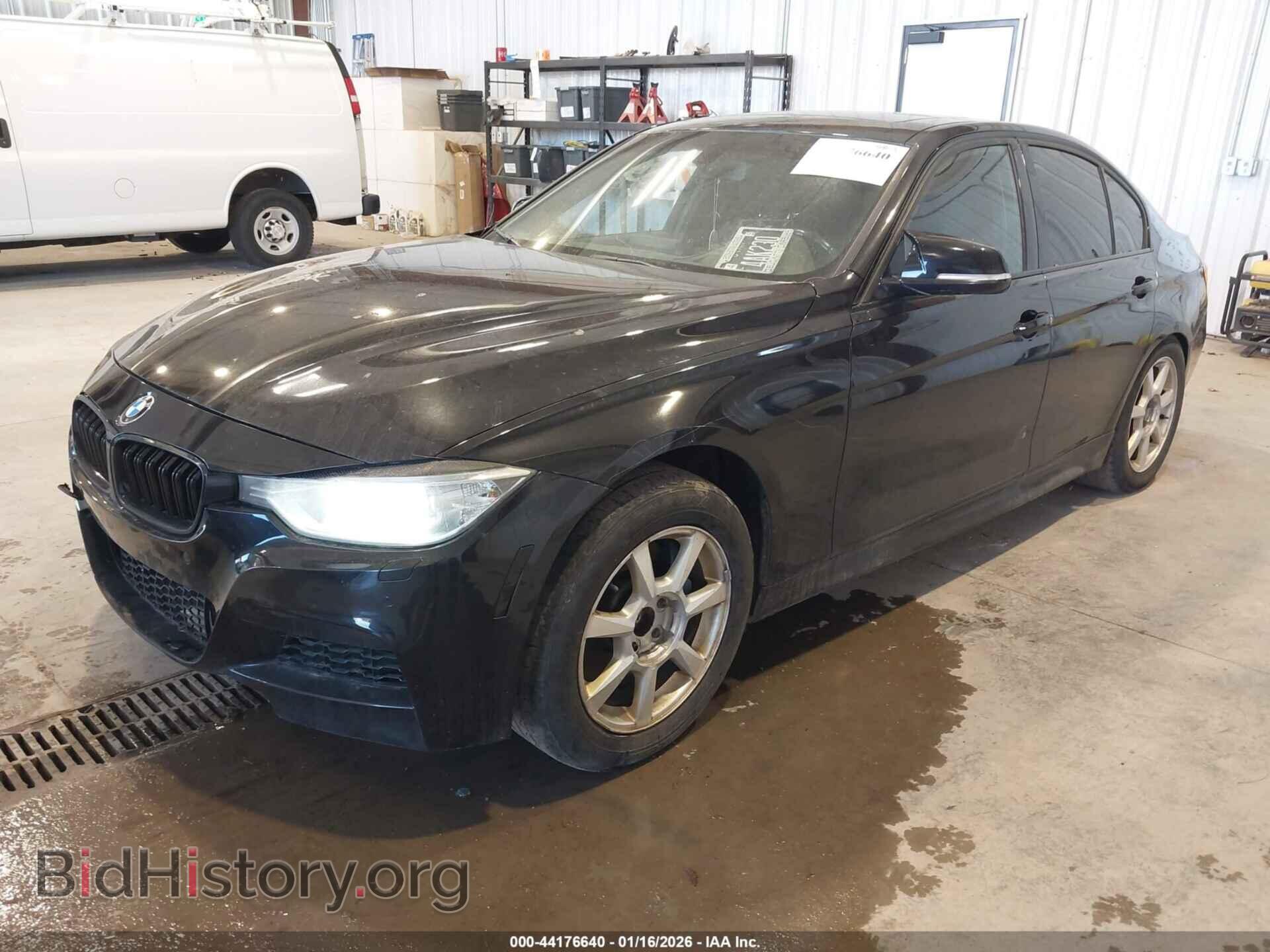 2013 BMW 335I - VIN: WBA3B9C55DF586374 - Фото 2