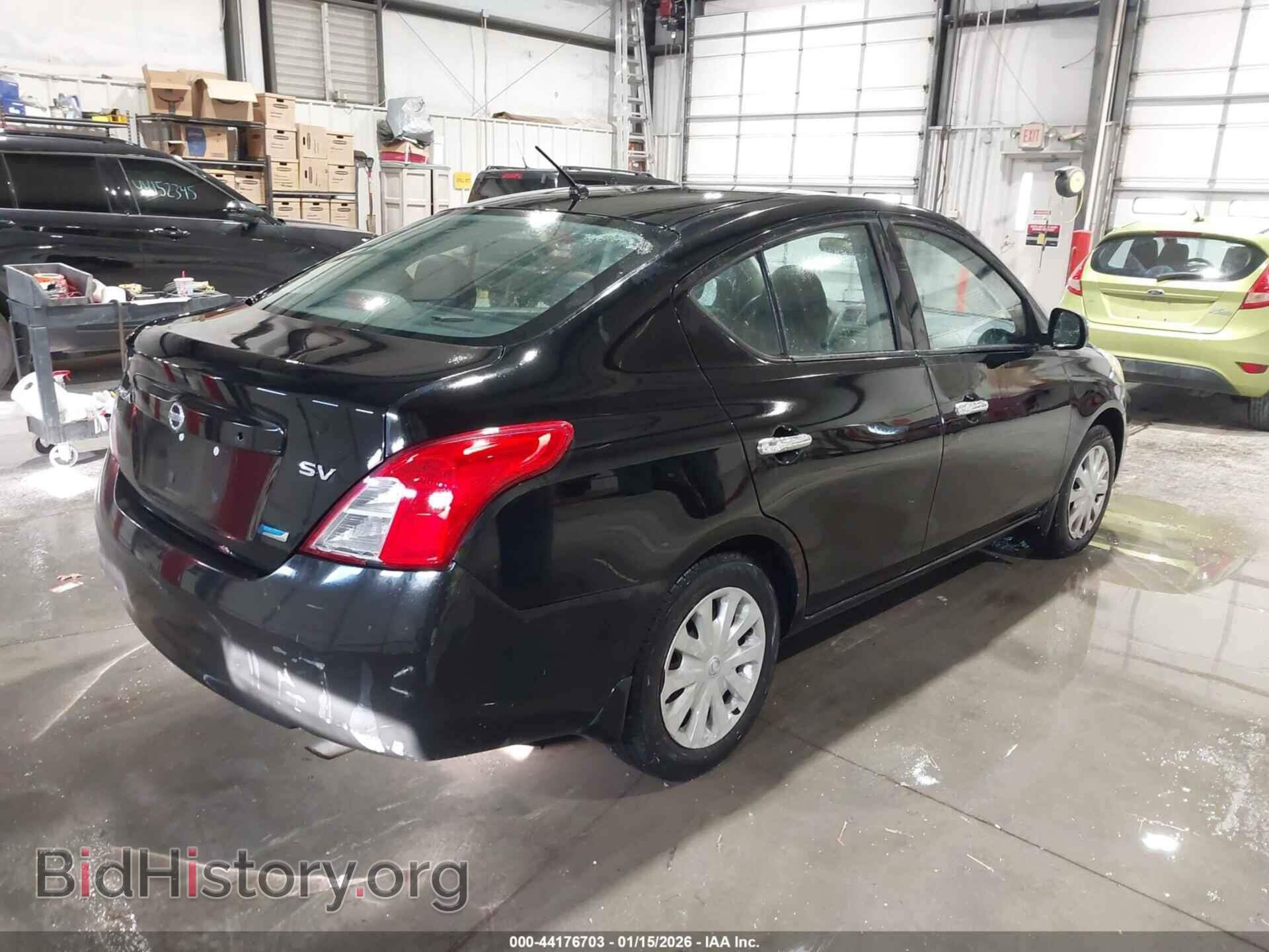 2012 NISSAN VERSA - VIN: 3N1CN7APXCL843247 - Фото 4