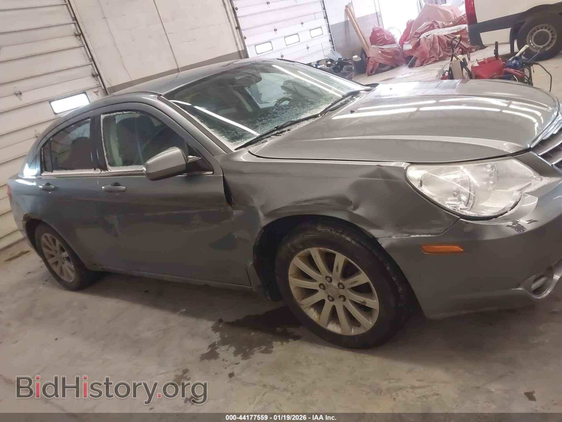 2010 CHRYSLER SEBRING - VIN: 1C3CC5FB9AN216786 - Фото 13