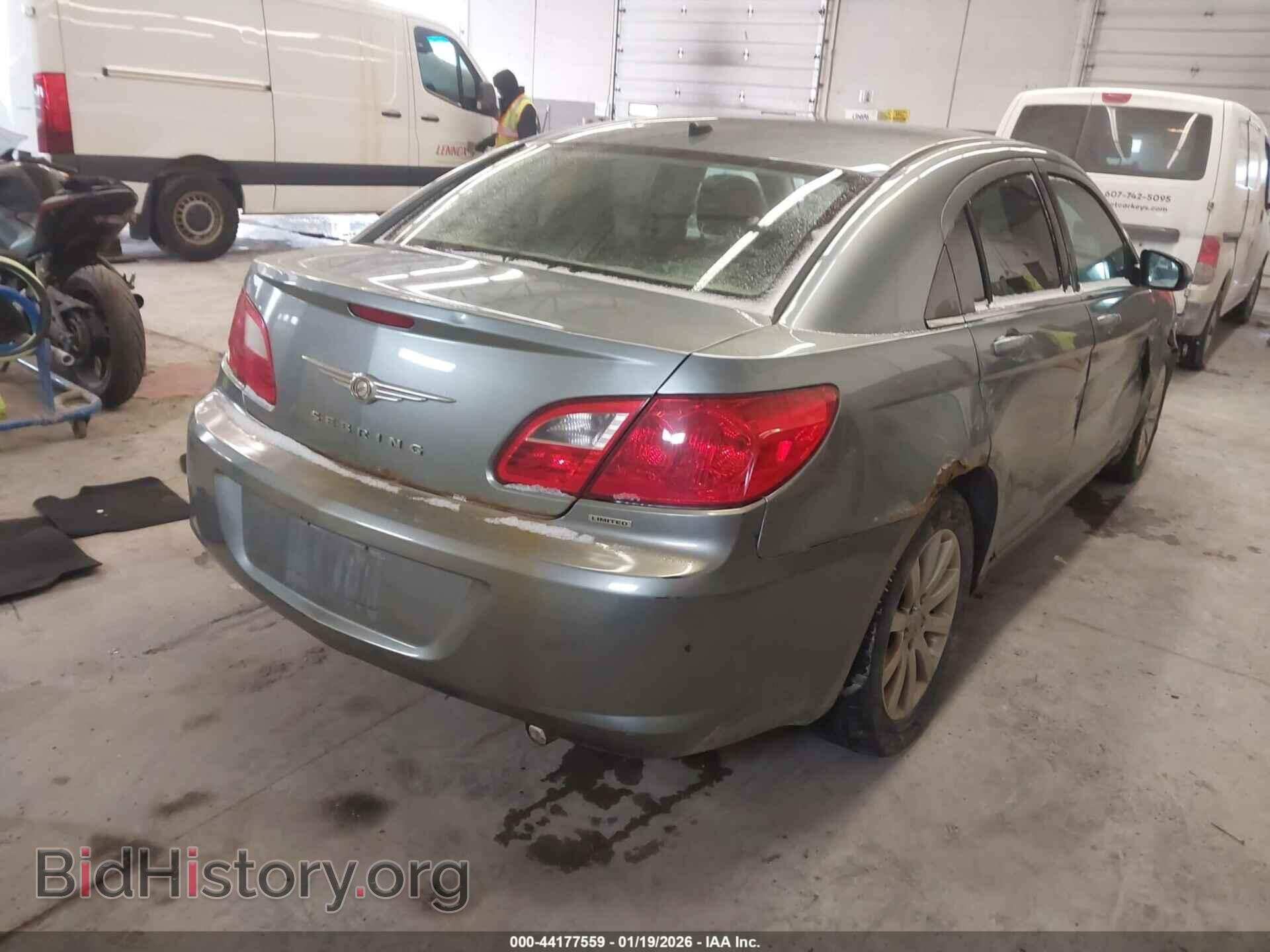 2010 CHRYSLER SEBRING - VIN: 1C3CC5FB9AN216786 - Фото 4