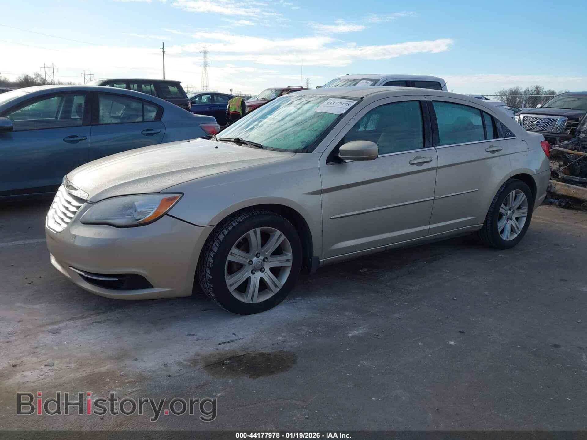2013 CHRYSLER 200 - VIN: 1C3CCBBB4DN656200 - Photo 2