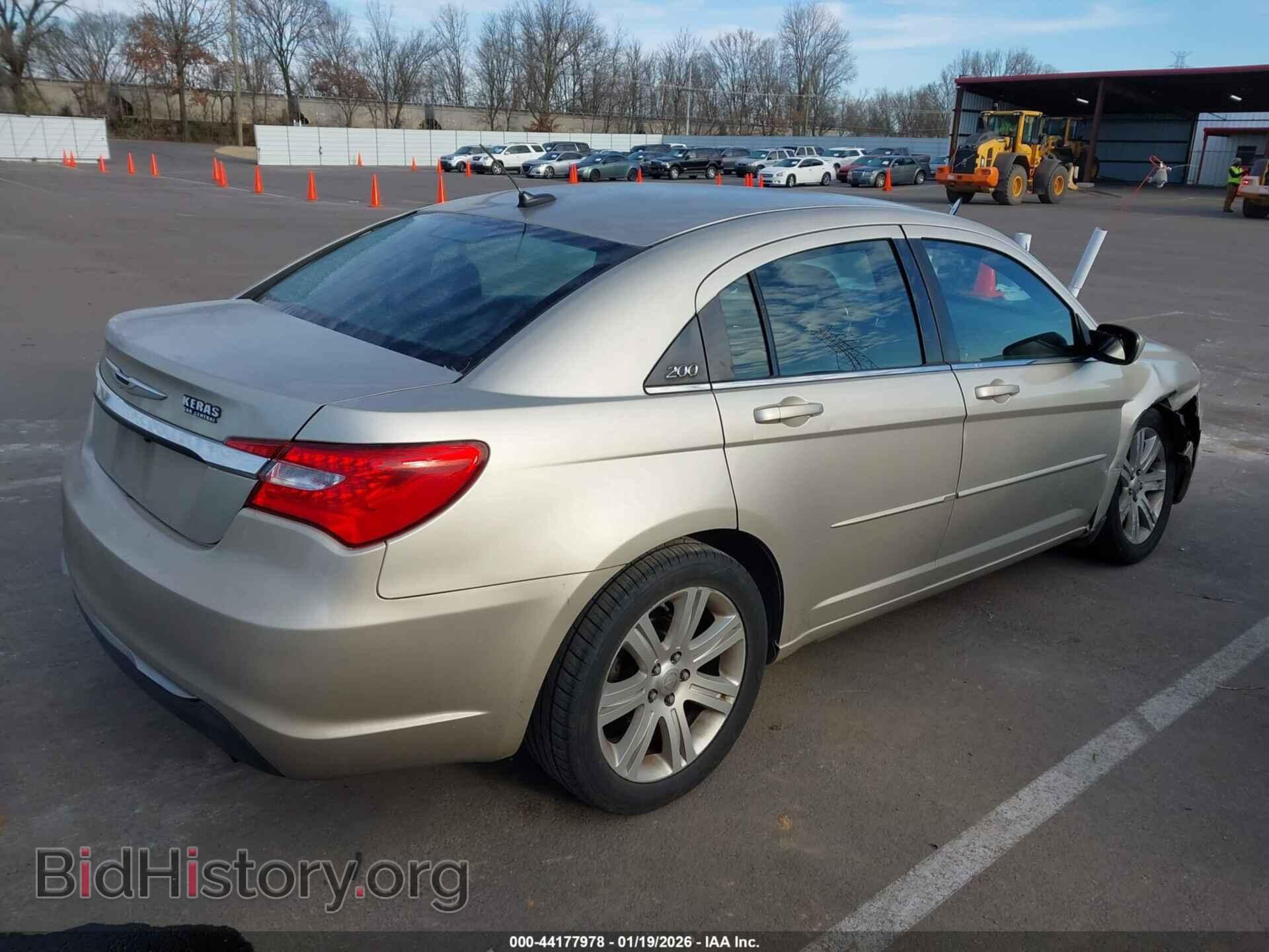 2013 CHRYSLER 200 - VIN: 1C3CCBBB4DN656200 - Photo 4