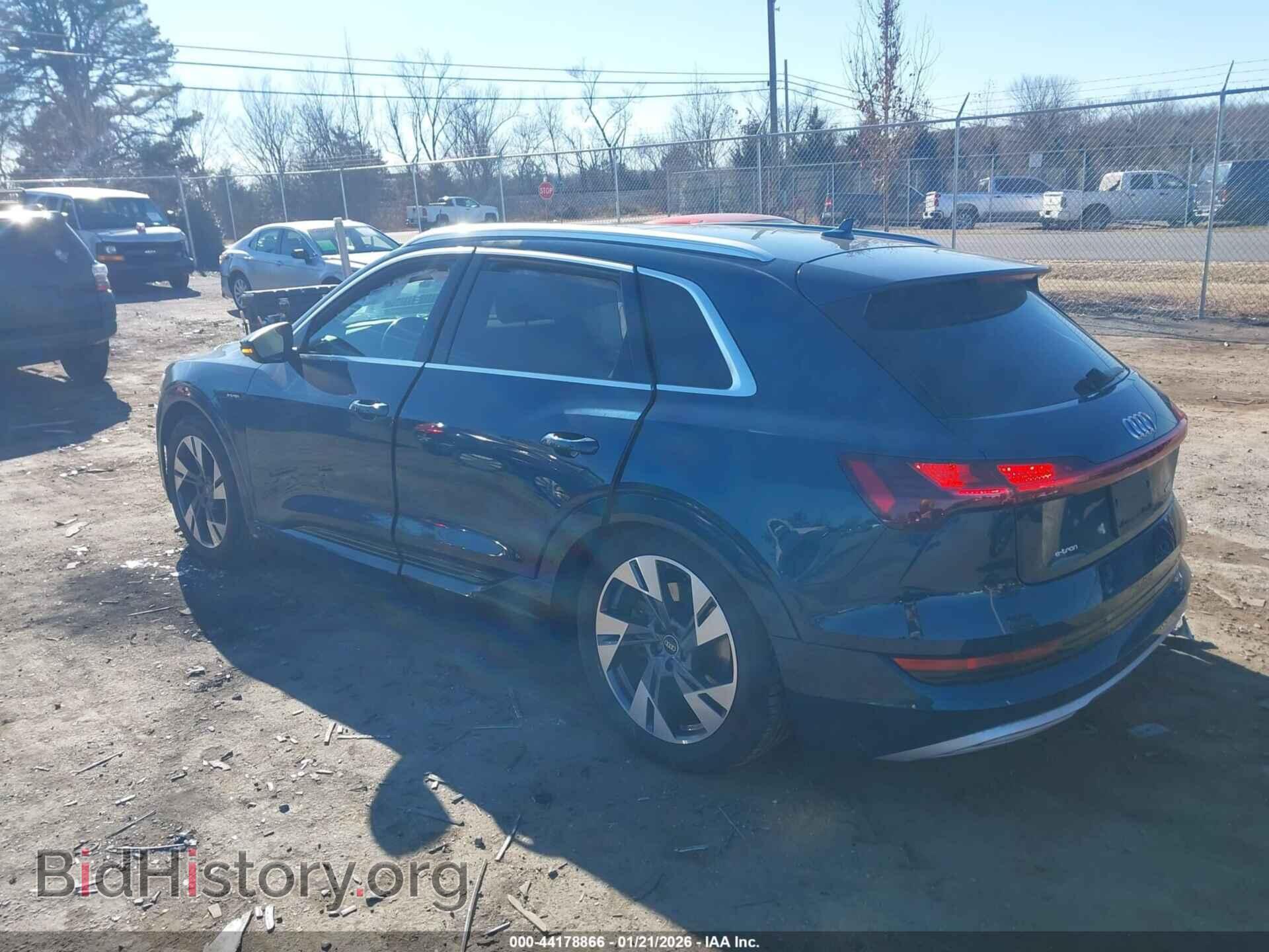 2023 AUDI E-TRON - VIN: WA1AAAGE7PB009649 - Фото 3