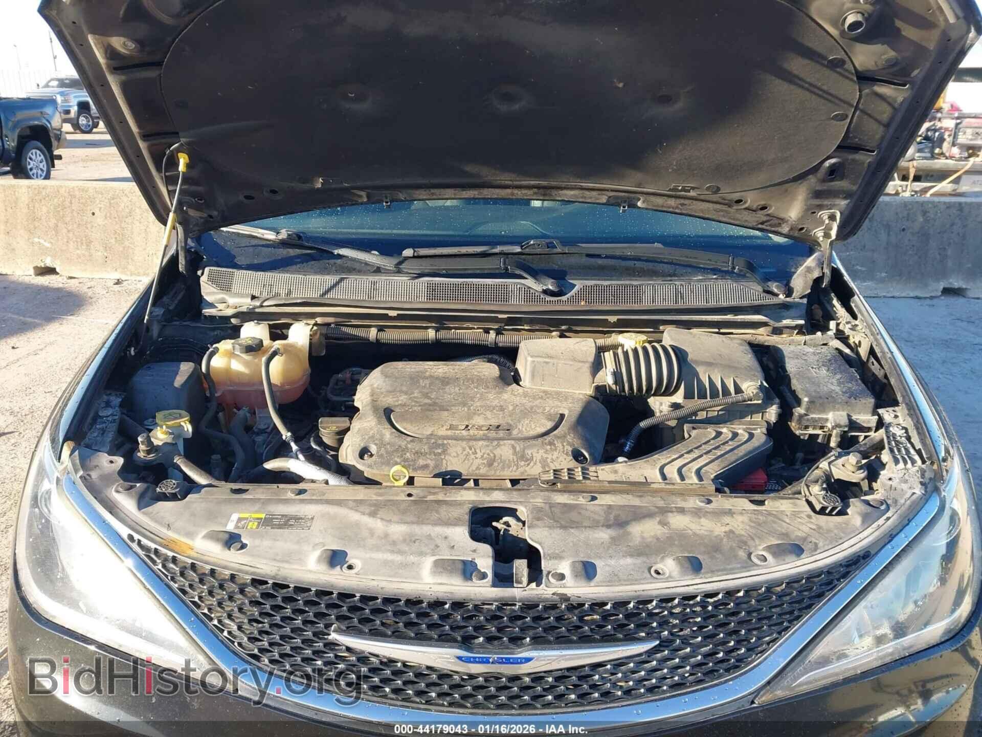 2019 CHRYSLER PACIFICA - VIN: 2C4RC1FG2KR666374 - Photo 10