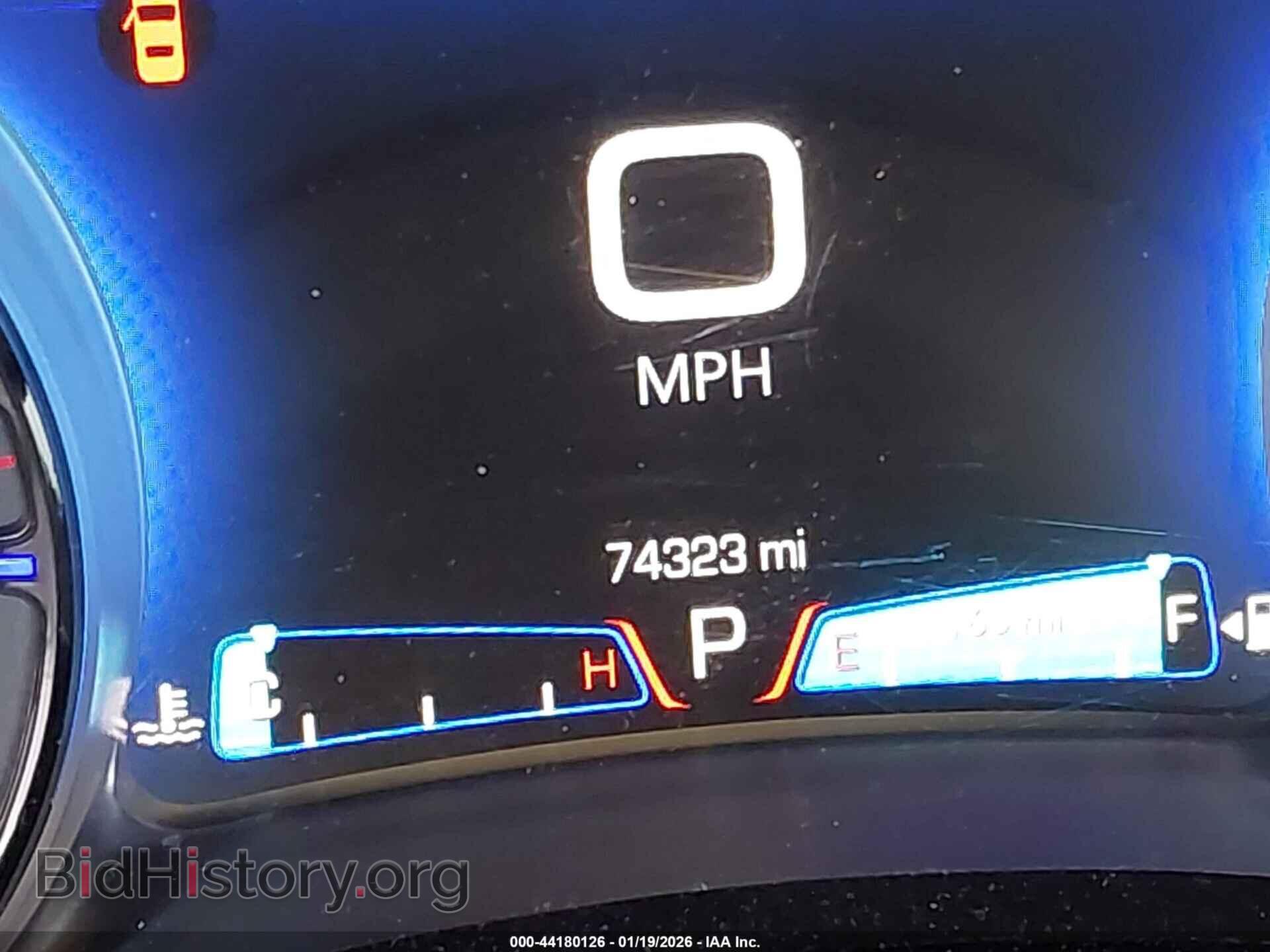 2015 CHRYSLER 300 - VIN: 2C3CCAGG7FH923257 - Фото 15