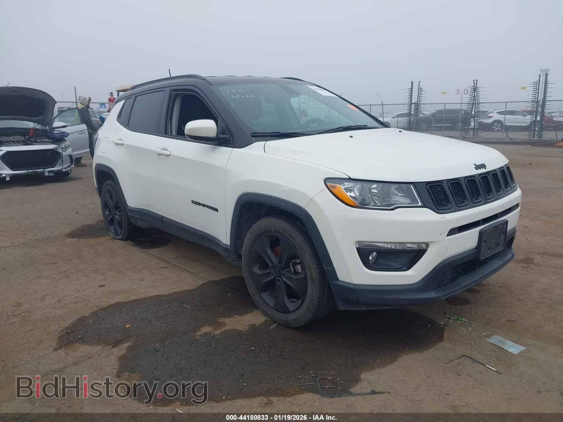 Photo 3C4NJCBB6JT327302 - JEEP COMPASS 2018