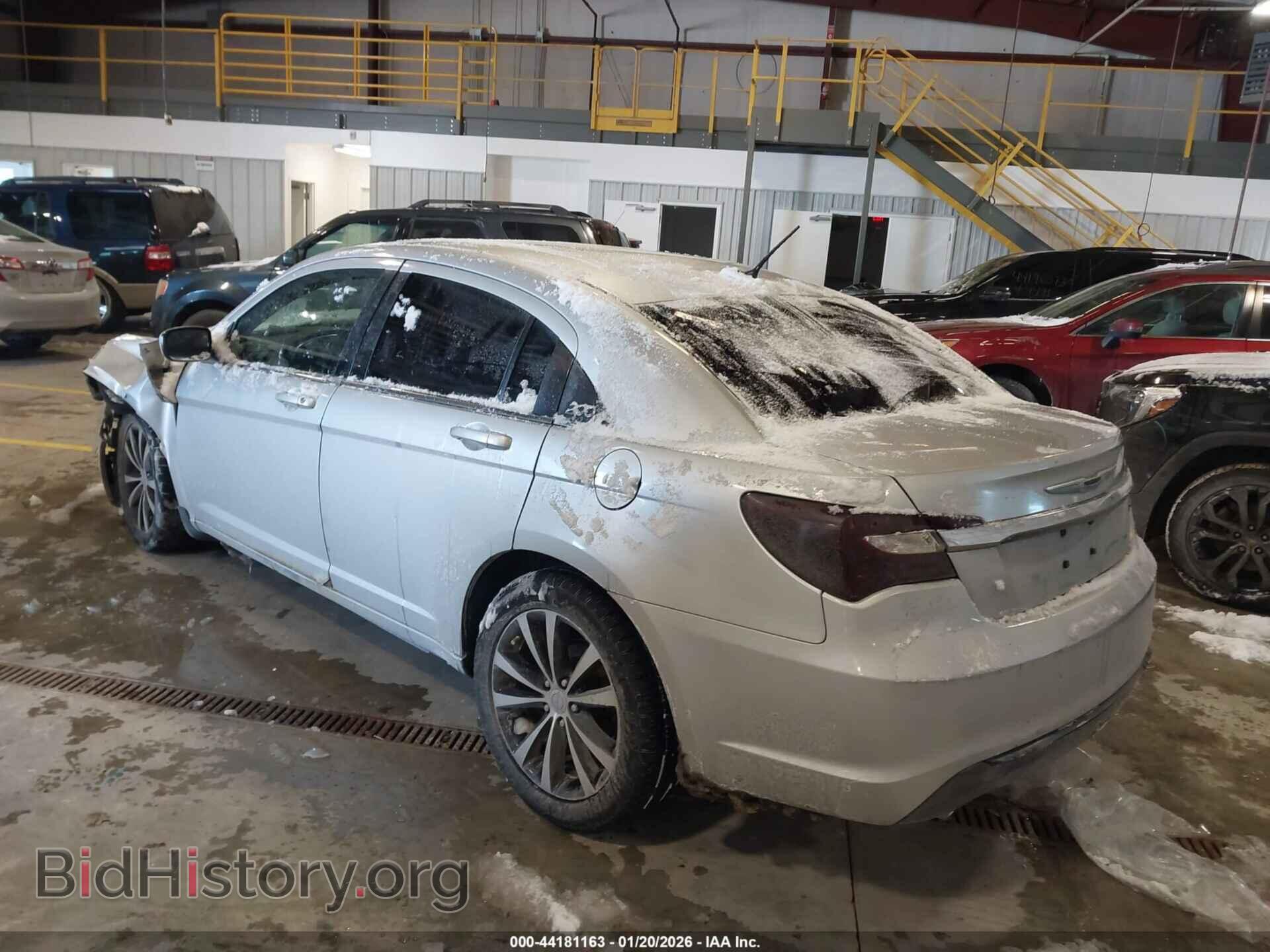 2012 CHRYSLER 200 - VIN: 1C3CCBHG9CN121560 - Фото 3