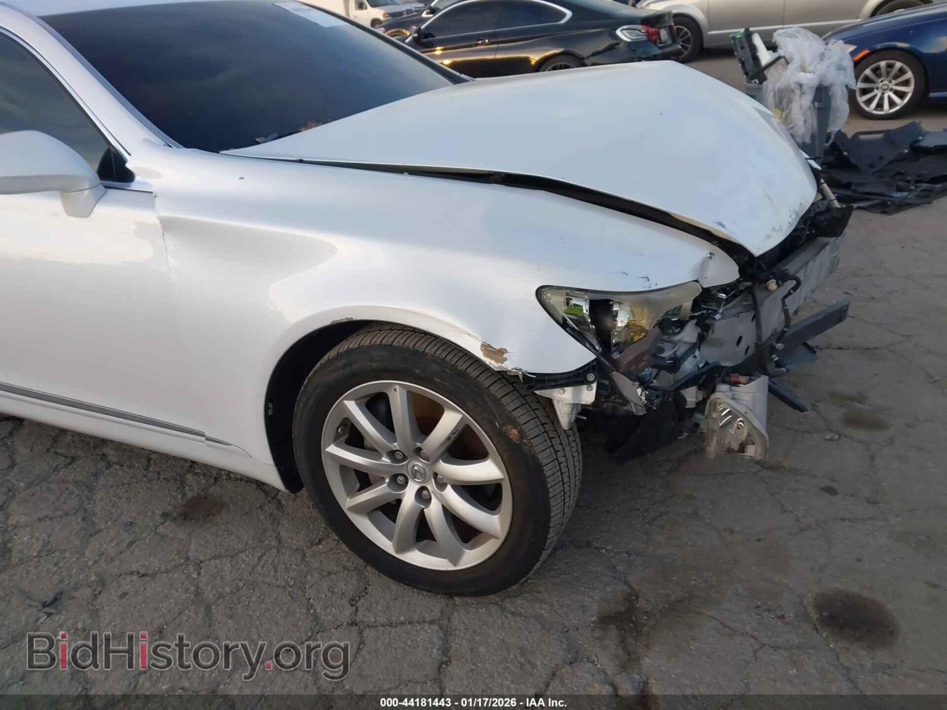 2007 LEXUS LS 460 - VIN: JTHBL46F275012374 - Photo 18