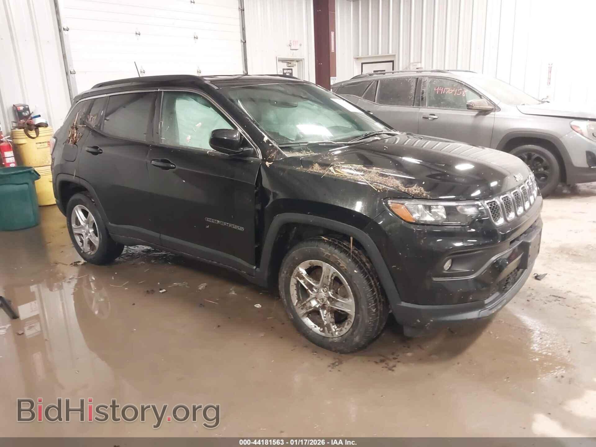 Photo 3C4NJDBN3RT582615 - JEEP COMPASS 2024