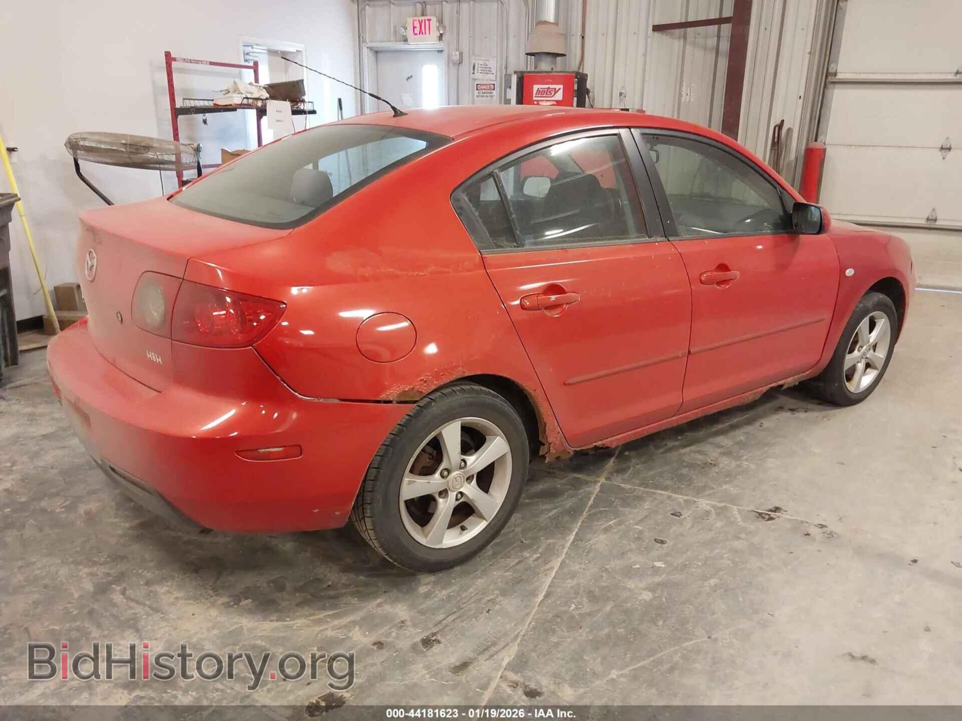 2005 MAZDA MAZDA3 - VIN: JM1BK12FX51247019 - Фото 4