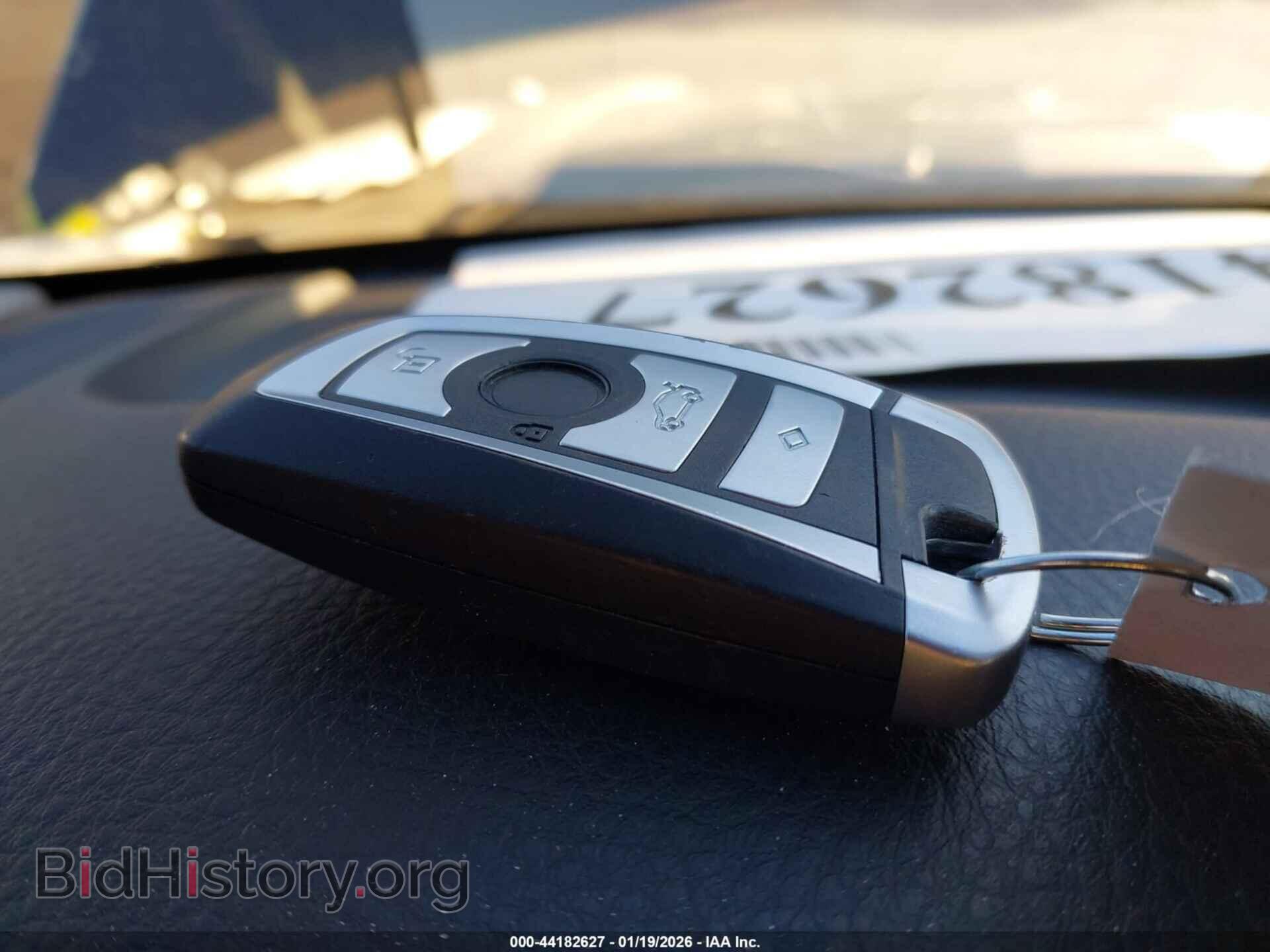 2016 BMW 528I - VIN: WBA5A5C50GD527124 - Фото 11