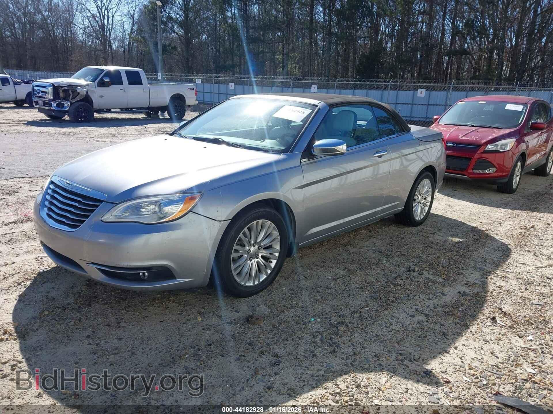 2014 CHRYSLER 200 - VIN: 1C3BCBFG2EN138024 - Фото 2