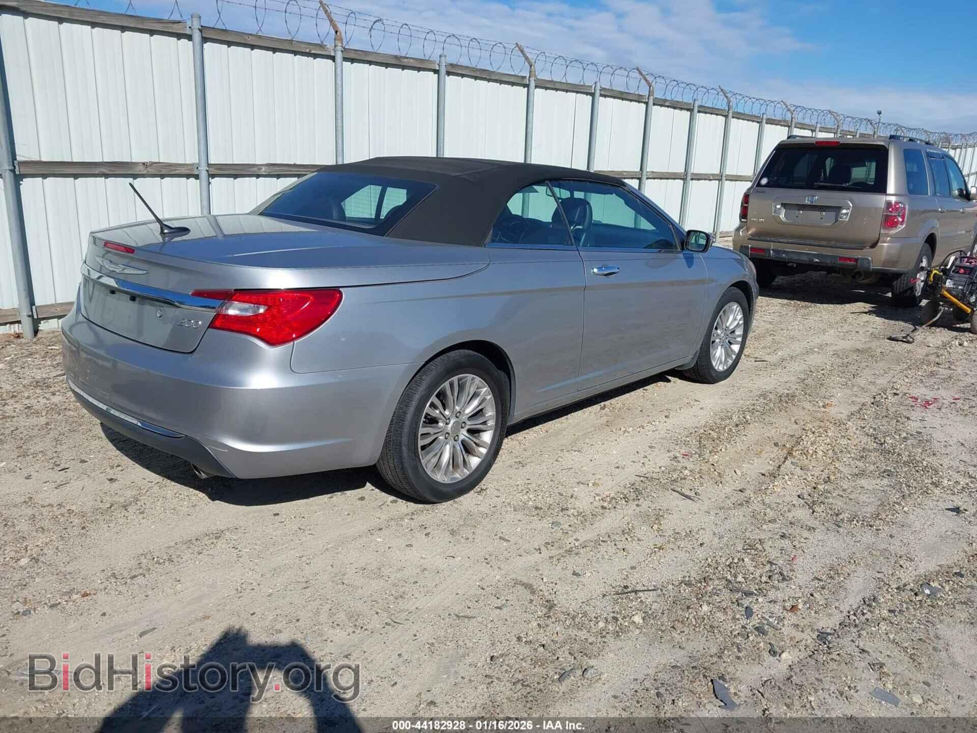 2014 CHRYSLER 200 - VIN: 1C3BCBFG2EN138024 - Фото 4