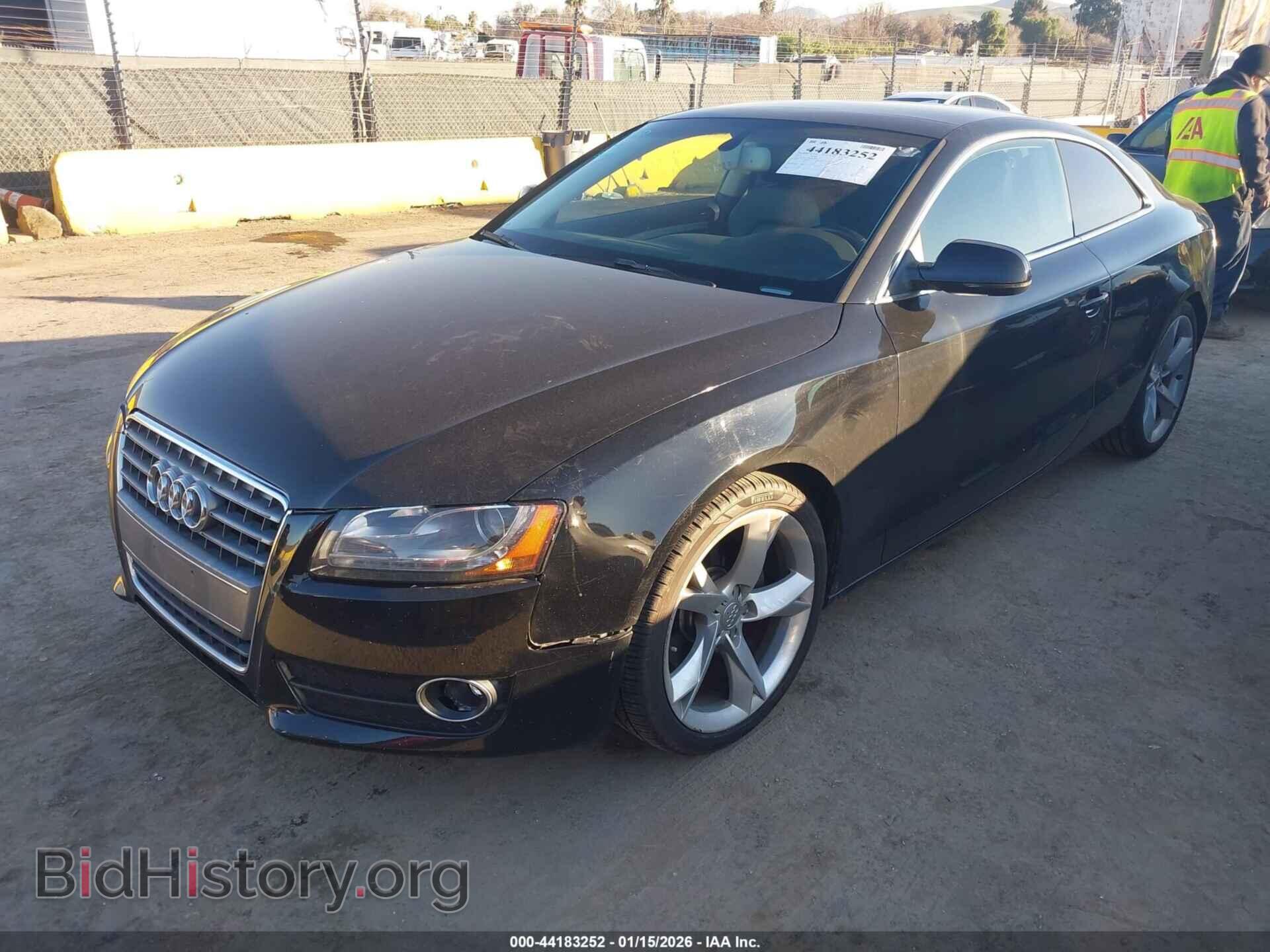 2011 AUDI A5 - VIN: WAULFAFR8BA006145 - Photo 2