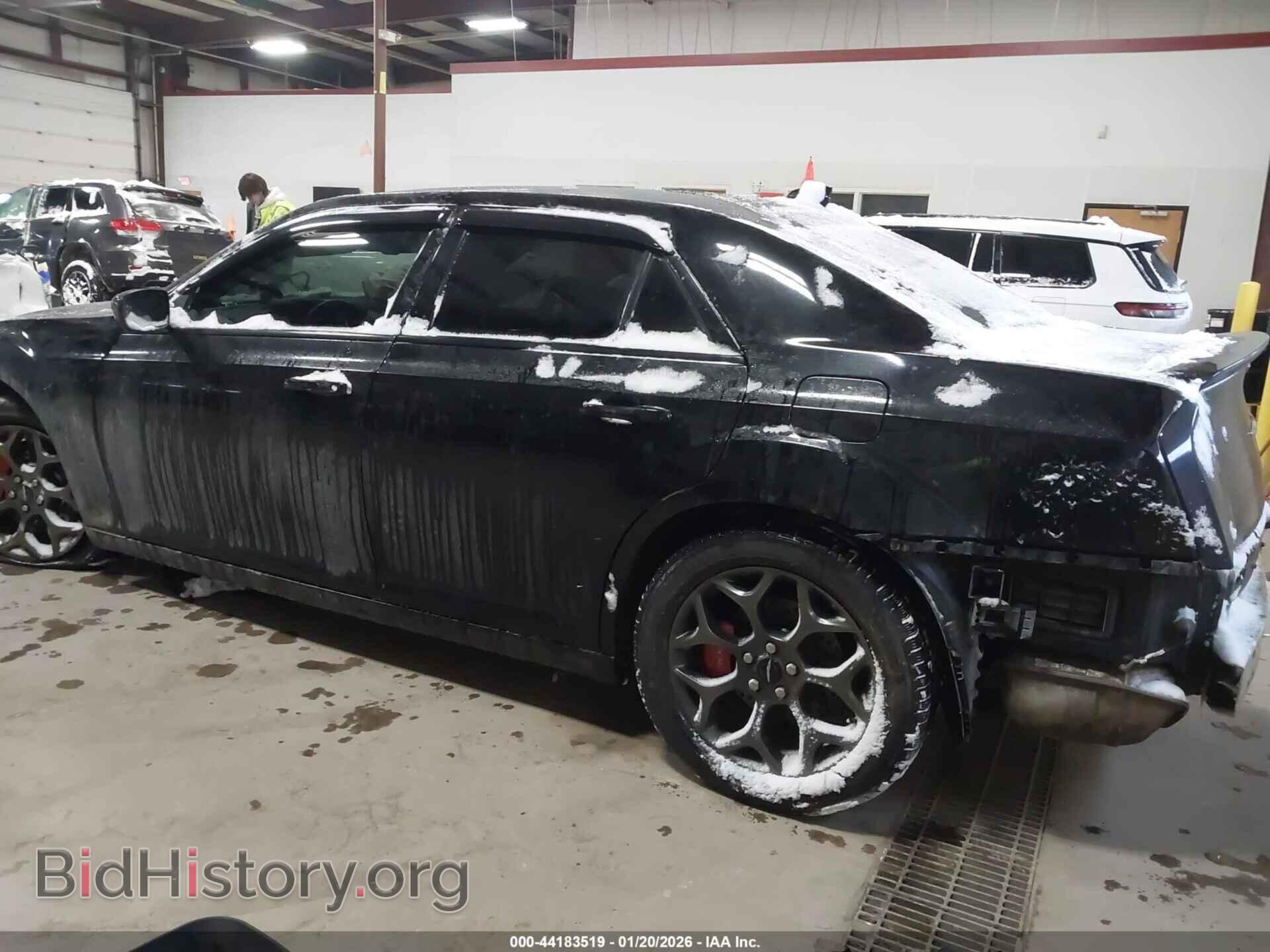 2018 CHRYSLER 300 - VIN: 2C3CCAGG0JH293672 - Фото 3