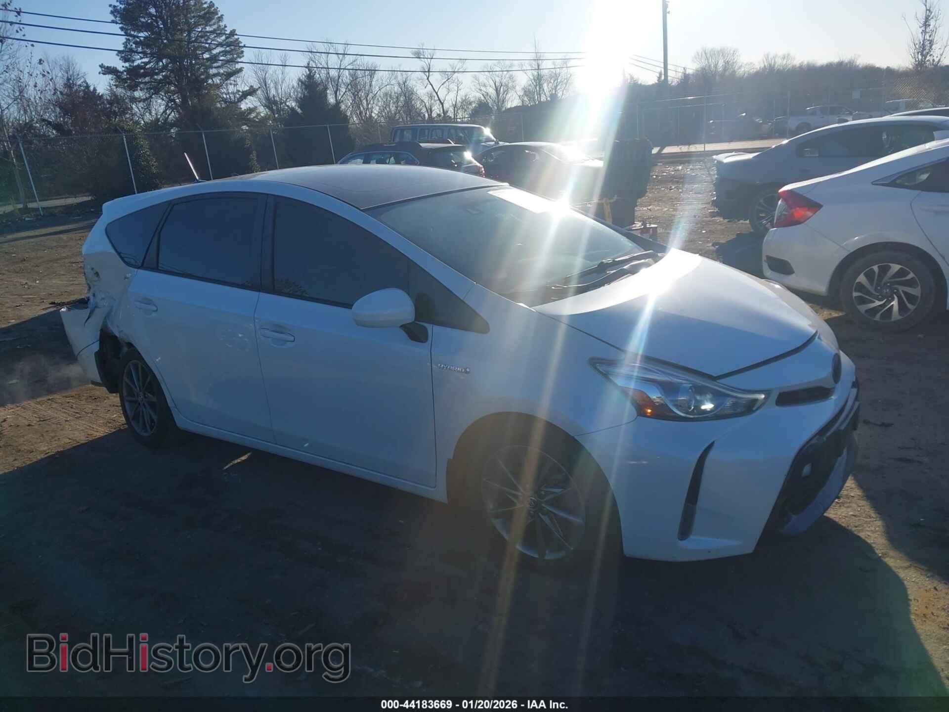 Photo JTDZN3EU5GJ044103 - TOYOTA PRIUS V 2016