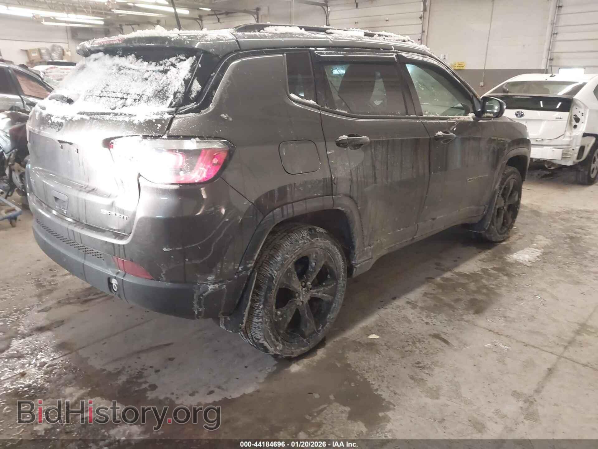 2018 JEEP COMPASS - VIN: 3C4NJDAB2JT200764 - Фото 4