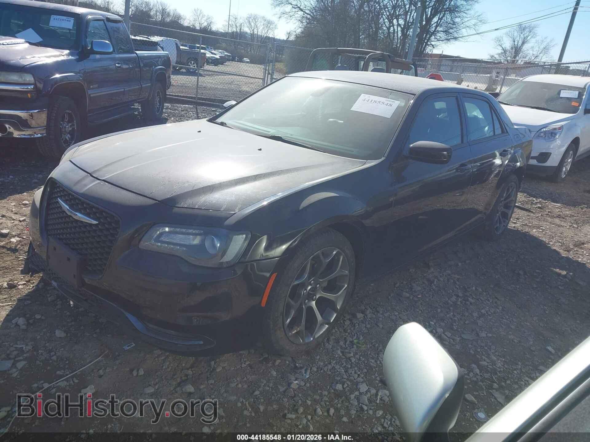 2016 CHRYSLER 300 - VIN: 2C3CCABG9GH224009 - Фото 2