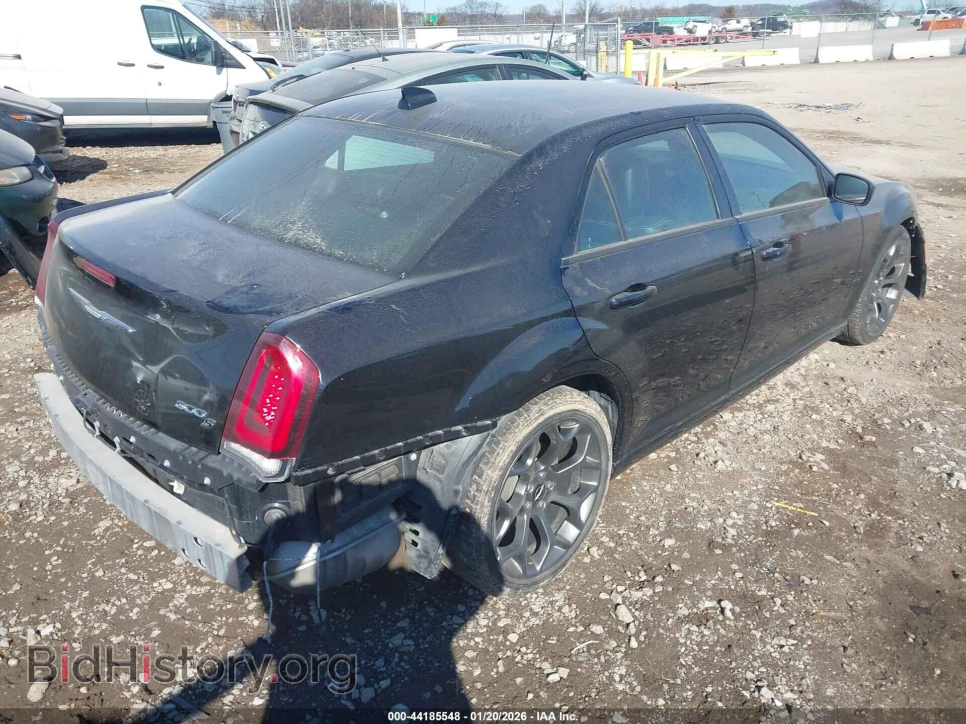 2016 CHRYSLER 300 - VIN: 2C3CCABG9GH224009 - Фото 4