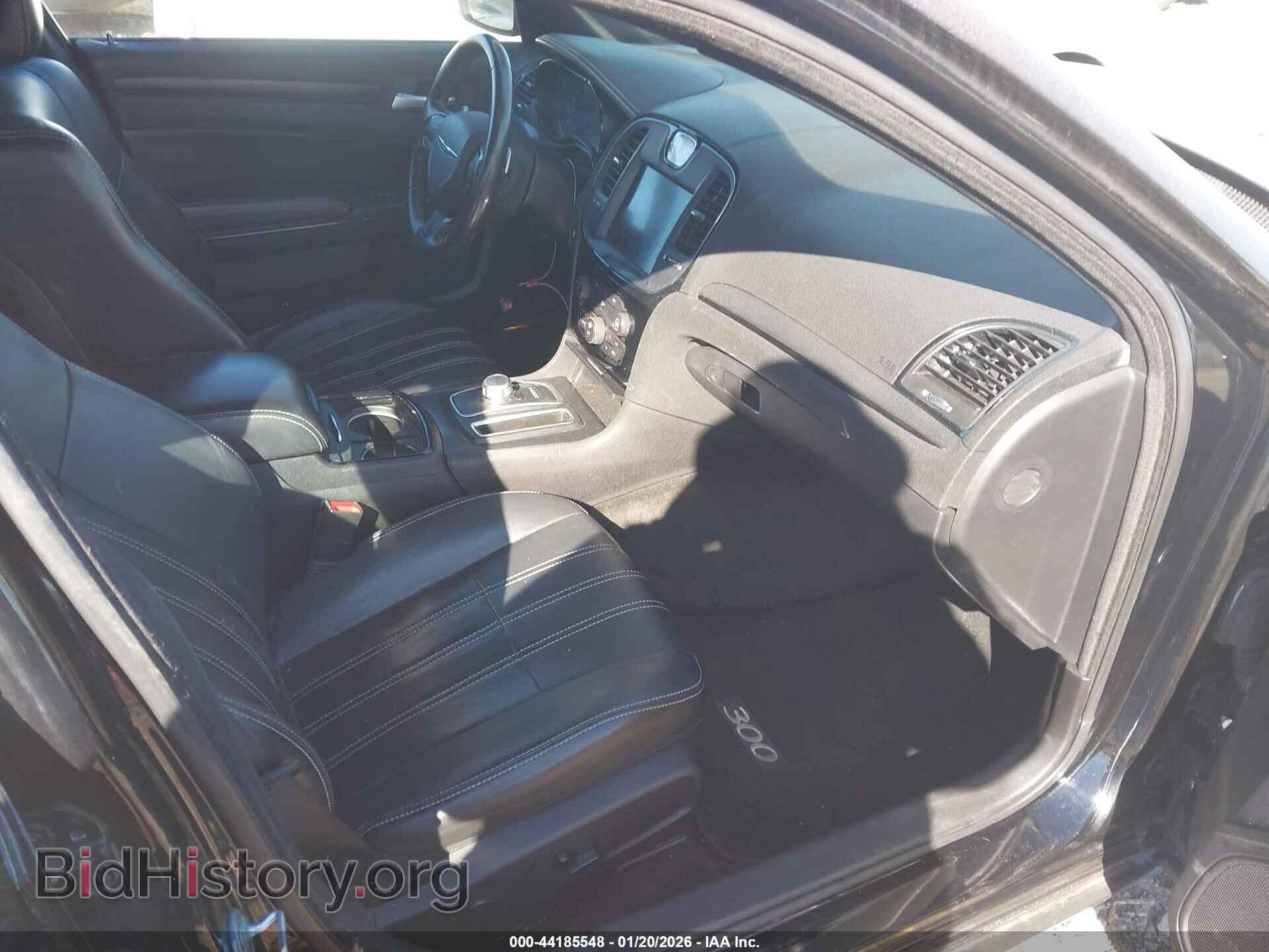 2016 CHRYSLER 300 - VIN: 2C3CCABG9GH224009 - Фото 5