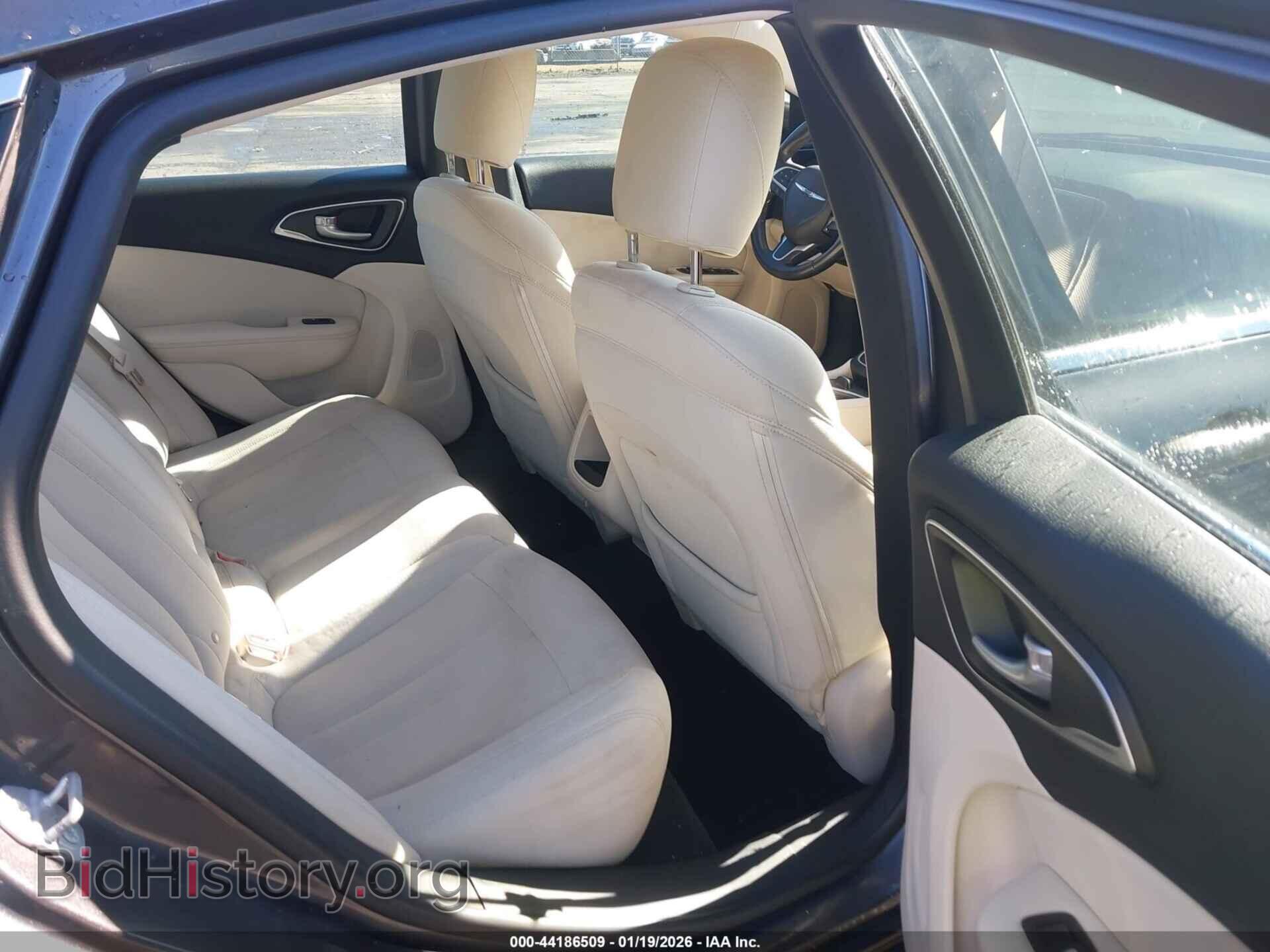 2015 CHRYSLER 200 - VIN: 1C3CCCAB3FN690137 - Фото 8