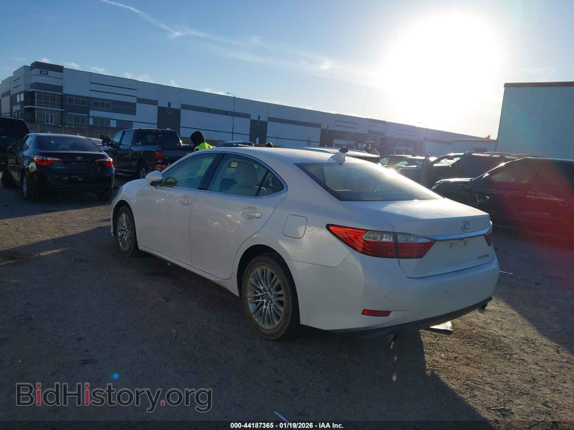 2015 LEXUS ES 350 - VIN: JTHBK1GG9F2160563 - Фото 3