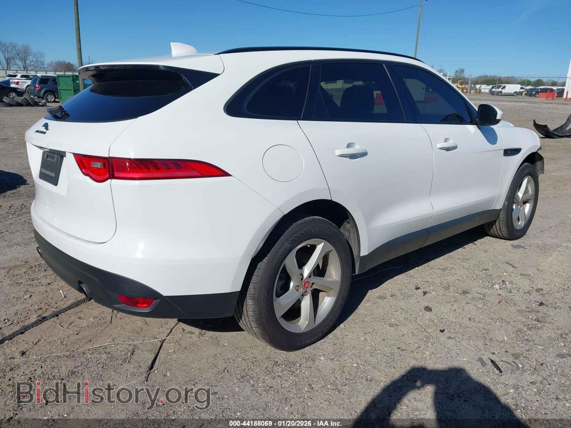2017 JAGUAR F-PACE - VIN: SADCJ2BV7HA063993 - Фото 4