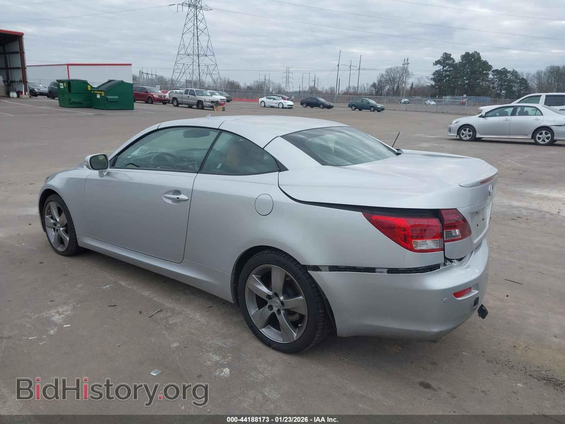 2011 LEXUS IS 250C - VIN: JTHFF2C28B2515206 - Фото 3