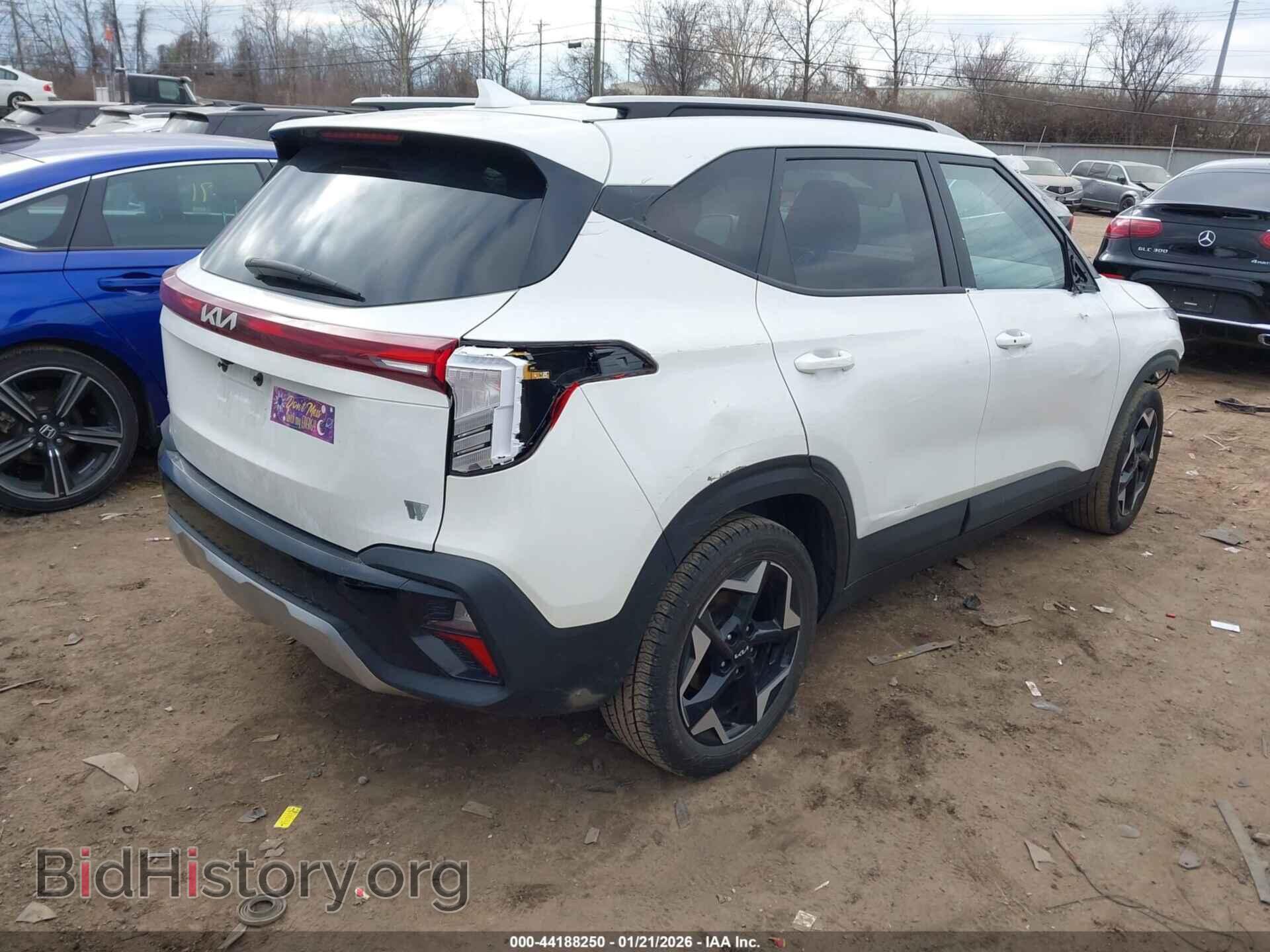 2025 KIA SELTOS - VIN: KNDEU2AA8S7796035 - Фото 4