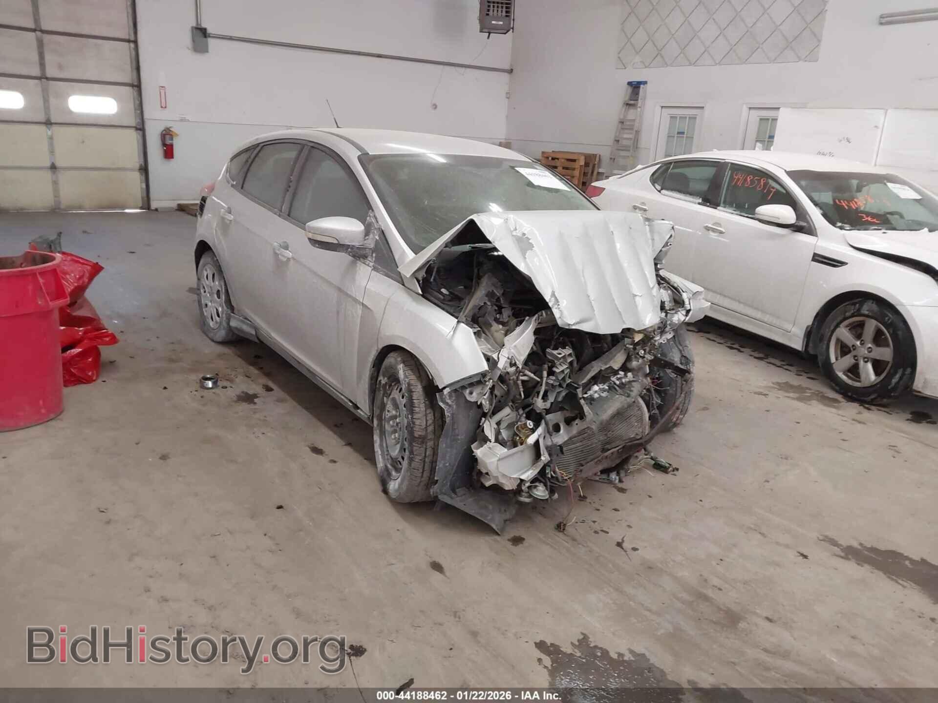 Photo 1FAHP3K2XCL328470 - FORD FOCUS 2012