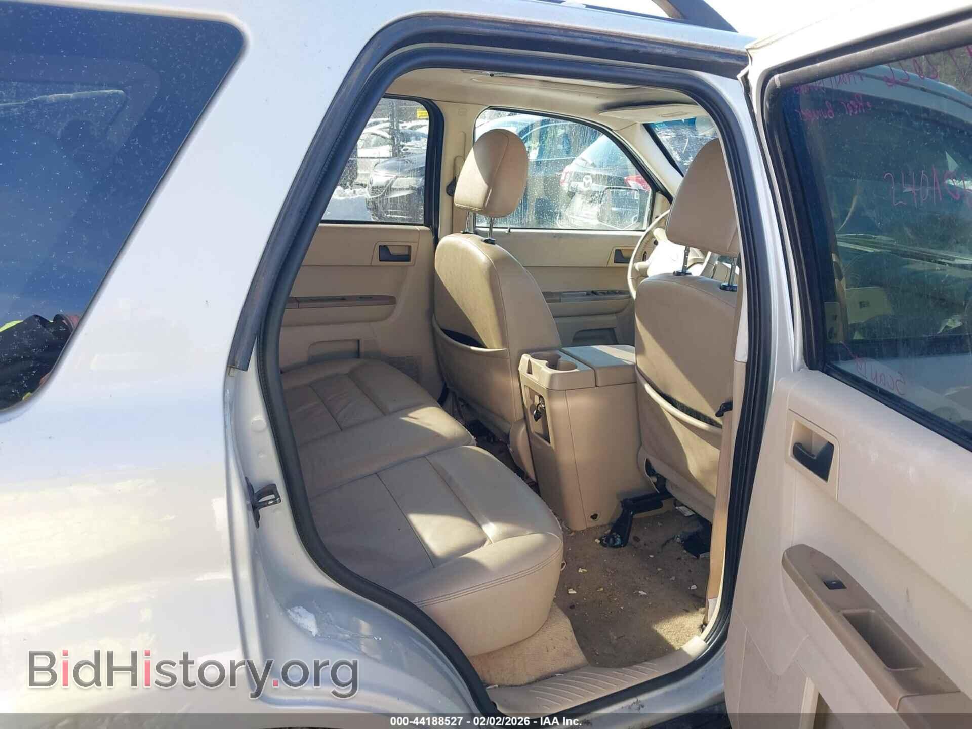 2008 FORD ESCAPE - VIN: 1FMCU93128KD15789 - Фото 8