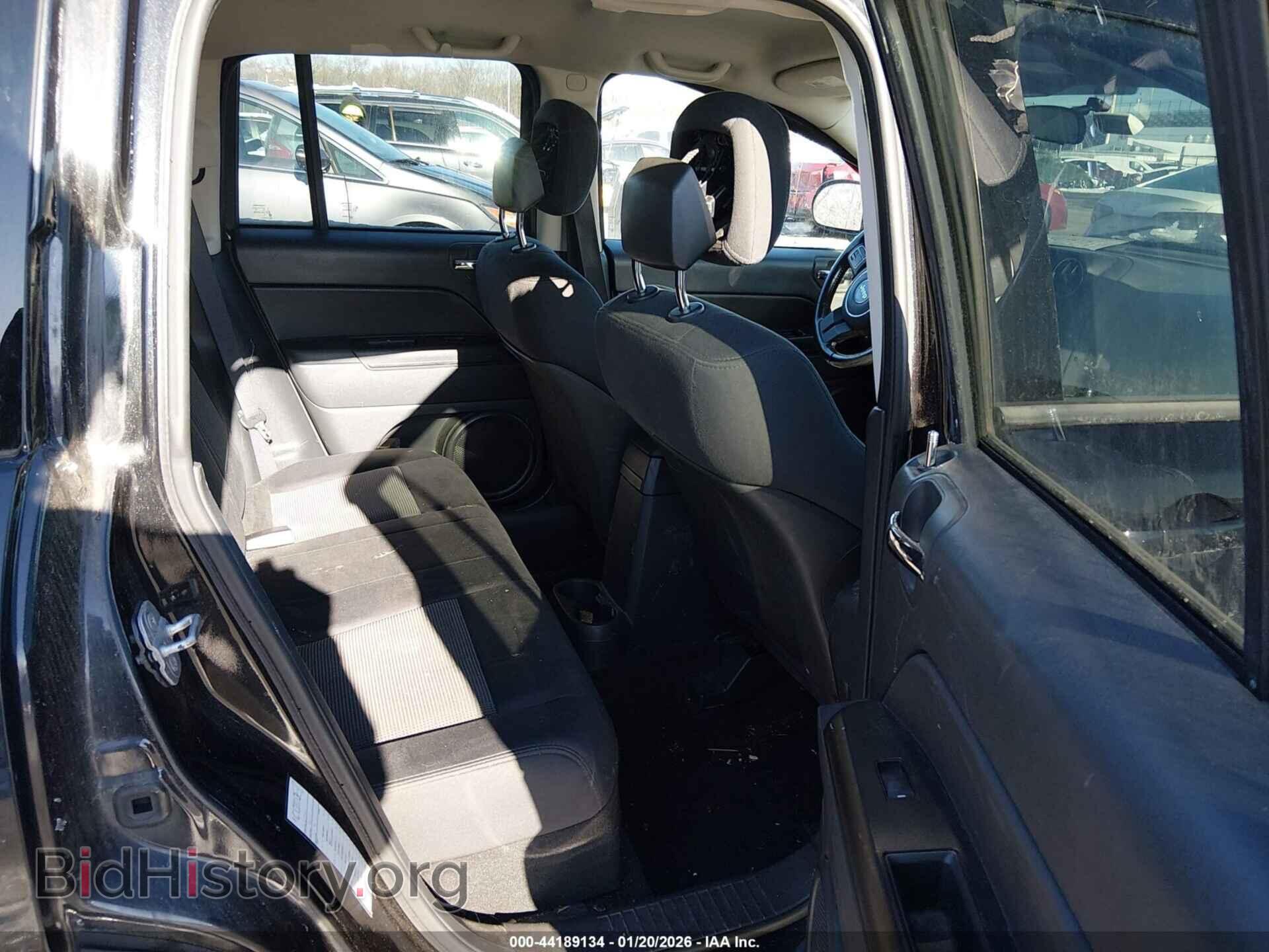 2011 JEEP COMPASS - VIN: 1J4NT1FBXBD192190 - Photo 8