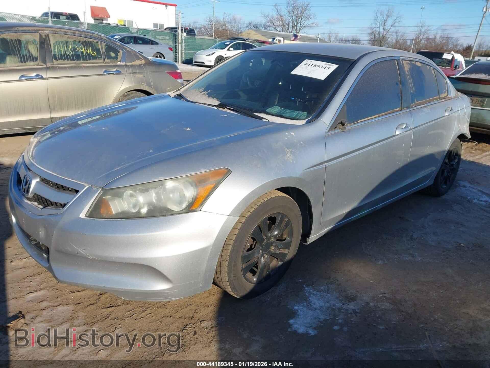 2011 HONDA ACCORD - VIN: 1HGCP2F61BA047844 - Фото 2