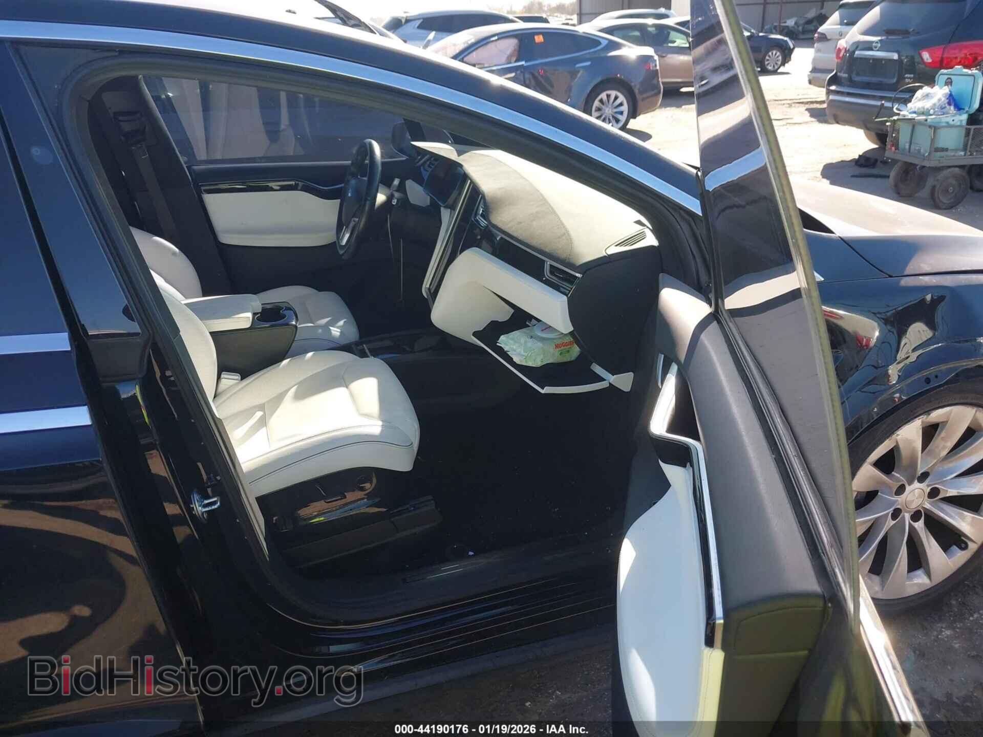 2017 TESLA MODEL X - VIN: 5YJXCDE25HF035573 - Фото 5