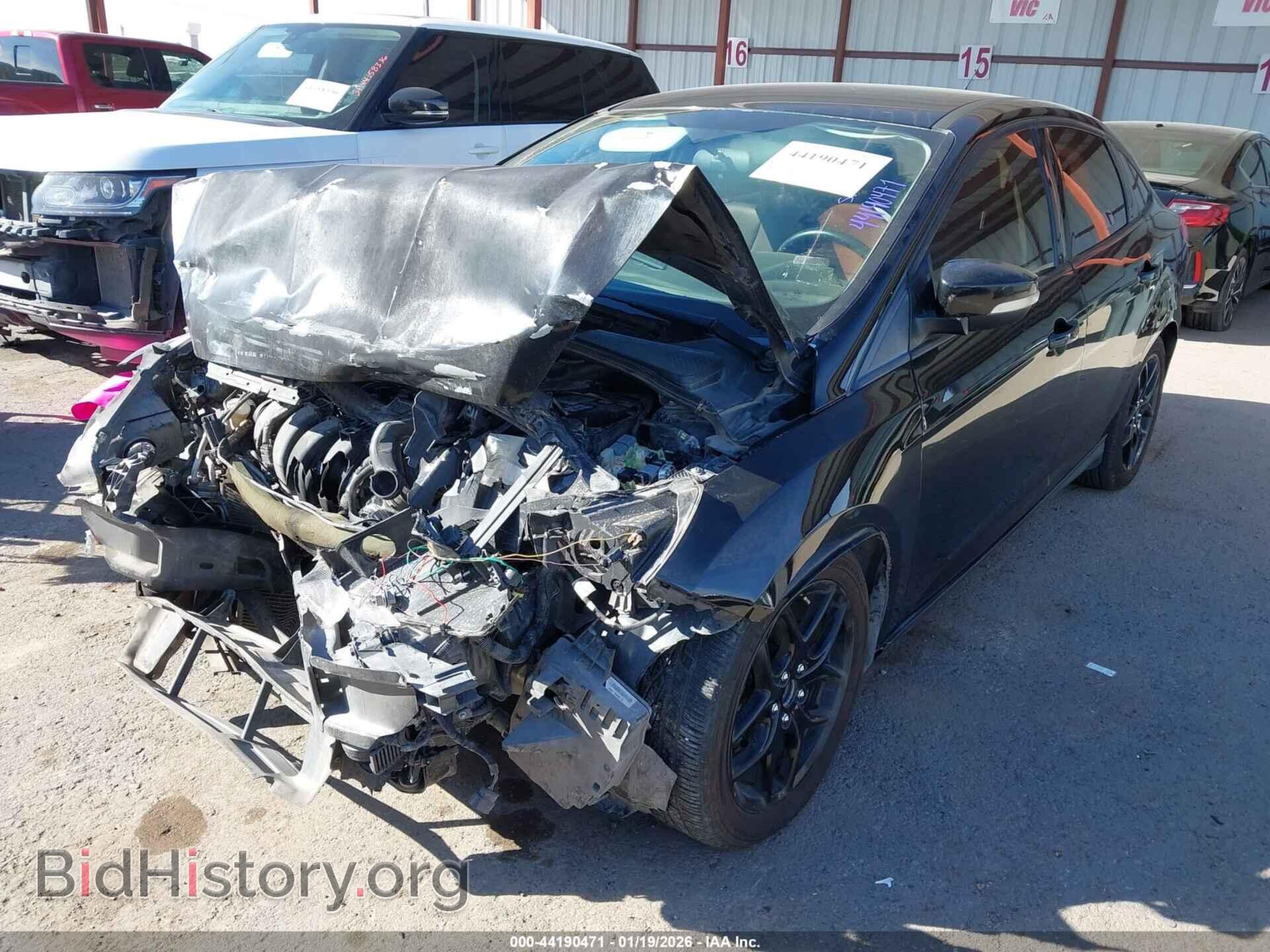 2016 FORD FOCUS - VIN: 1FADP3F2XGL374346 - Фото 2